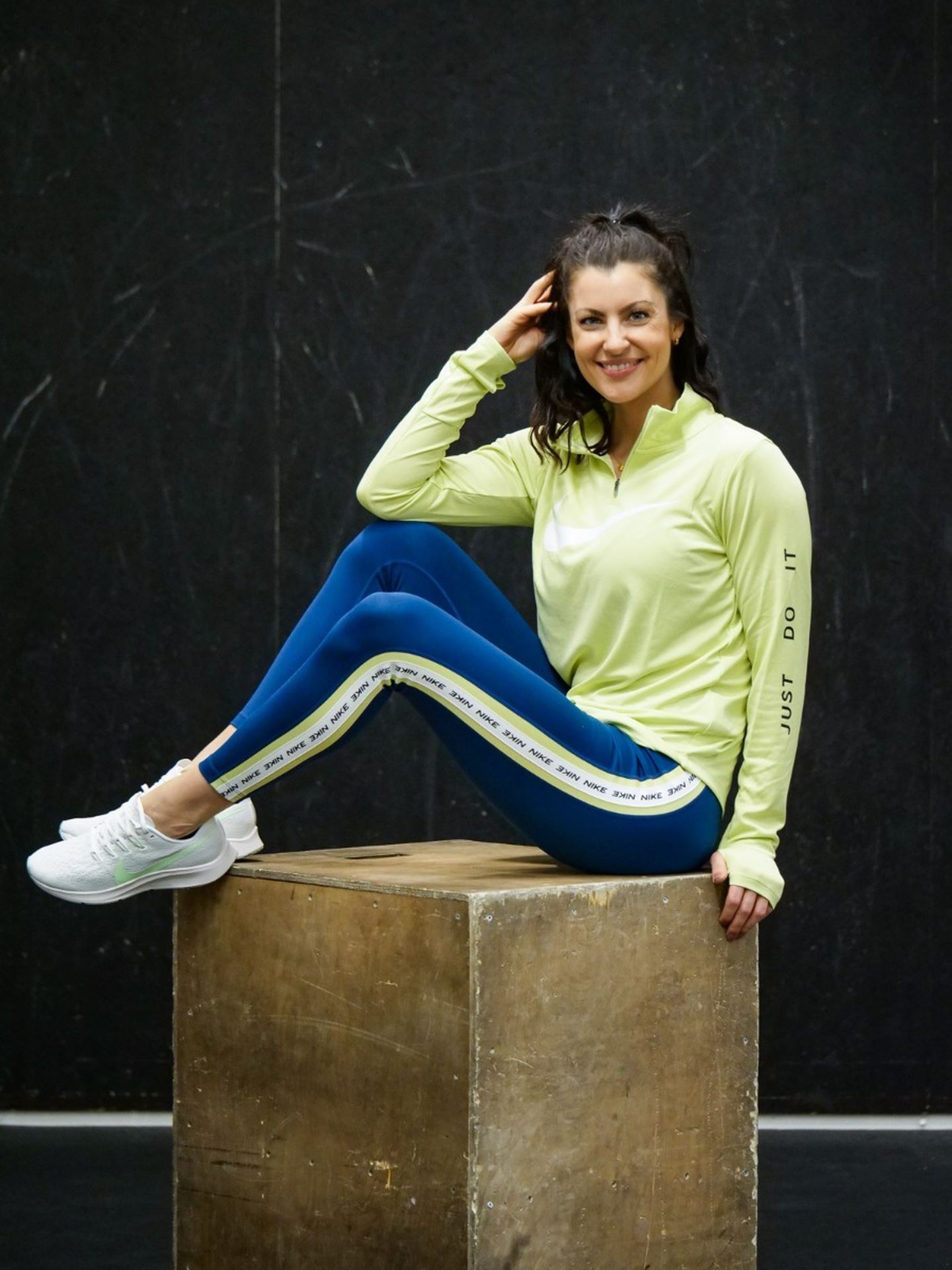 Swoosh Midlayer Run