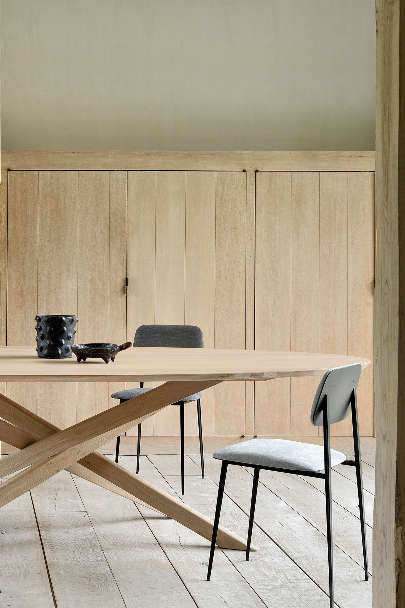 Tafel Mikado ovaal - 267X138 - eiken