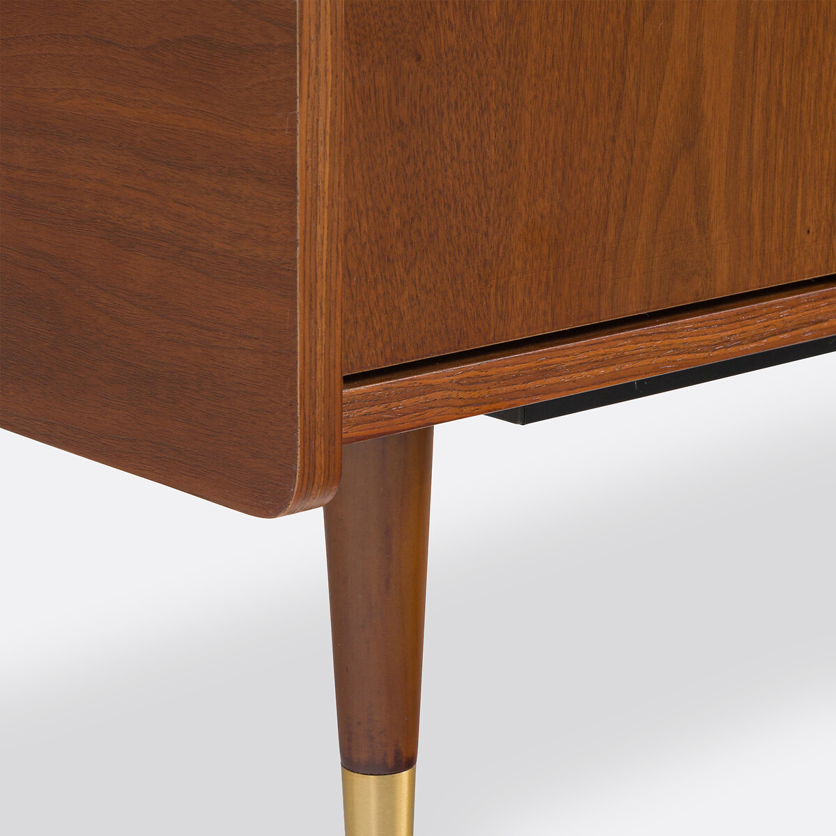 LA REDOUTE INTERIEURS<br>Pequeno móvel de buffet vintage em folheado de nogueira, Ronda