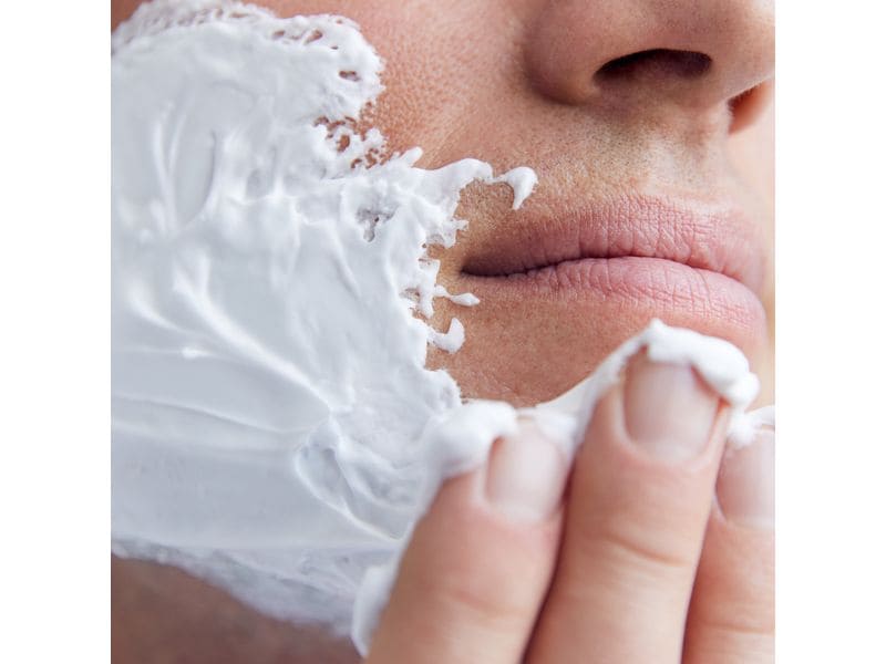 NIVEA MEN Rasierschaum Sensitive Mini 50 ml Milder Rasierschaum für empfindliche Haut