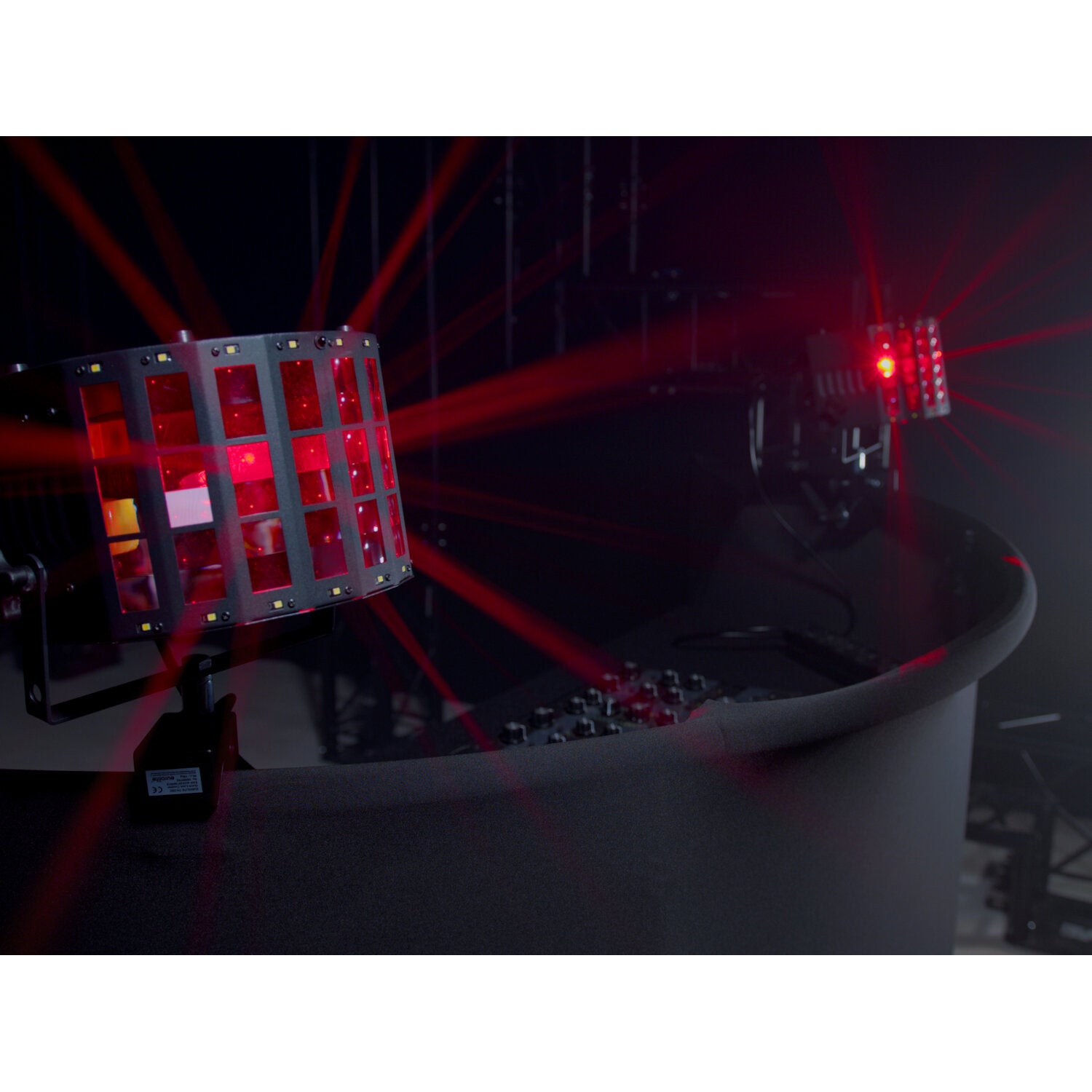 Omnitronic Curved Mobile Event Stand DJ-booth incl. tas en cover
