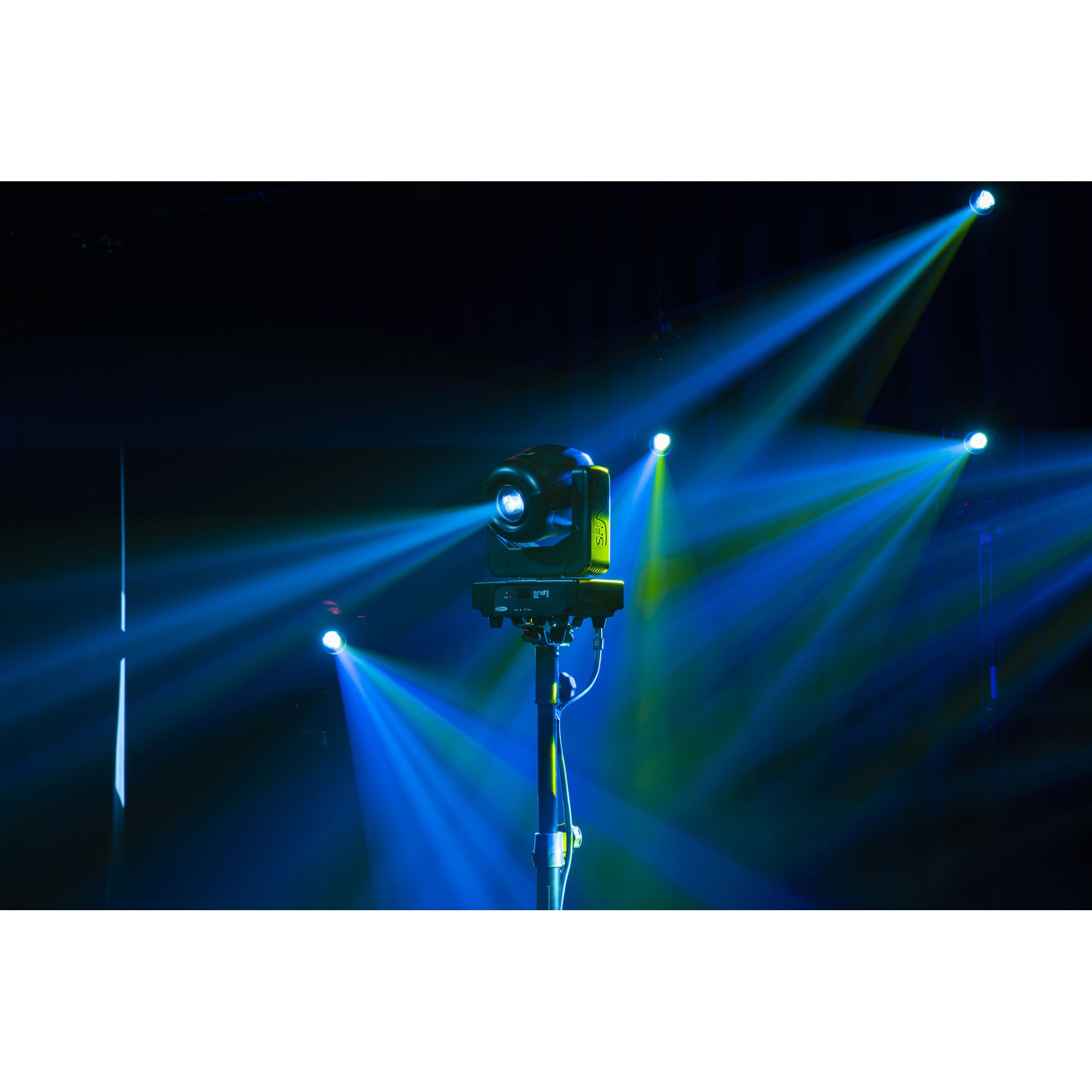 Showtec Shark Spot Two LED spot moving head
