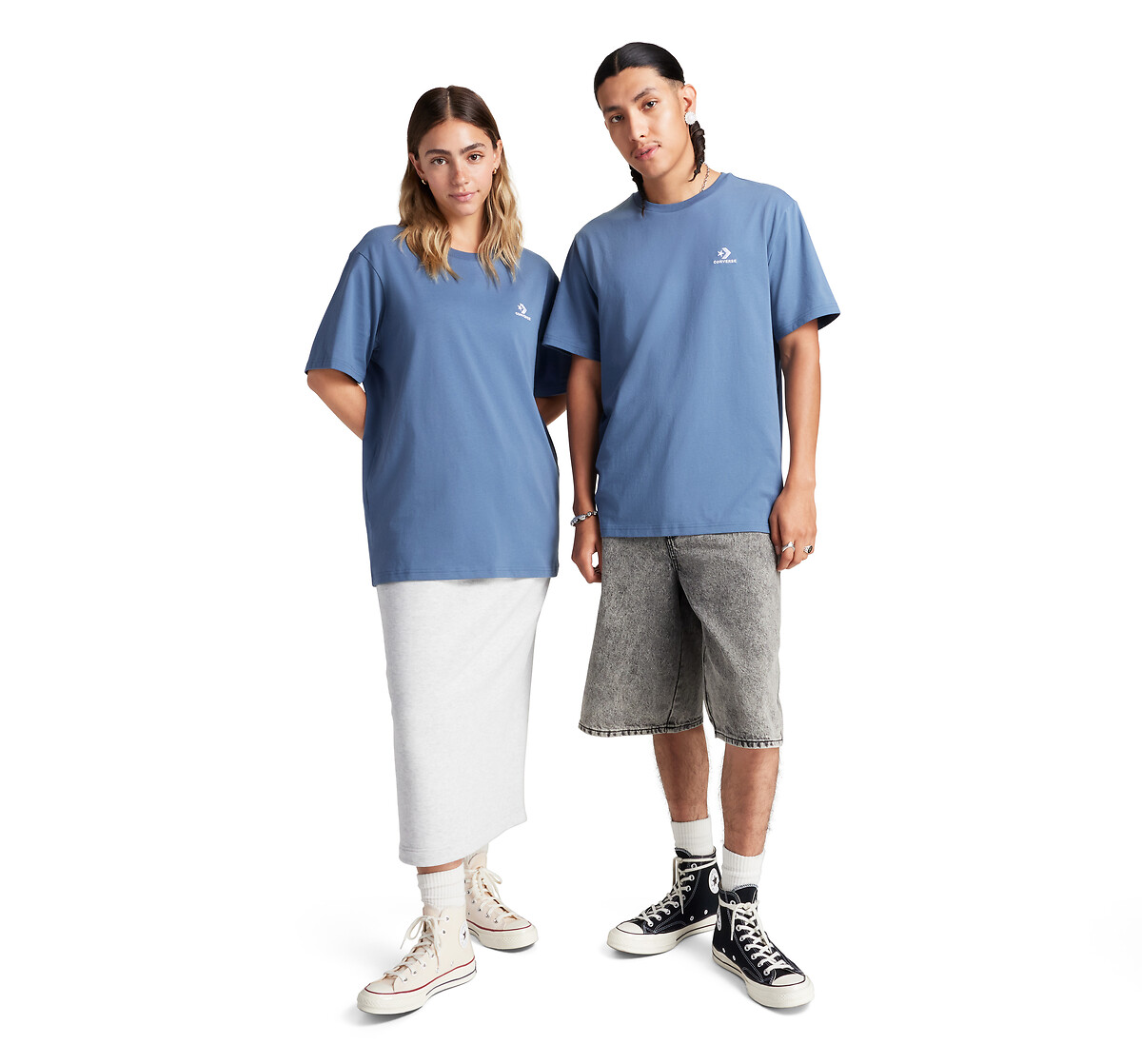 CONVERSE<br>Camiseta unissex, manga curta, com estampa de estrela e chevron