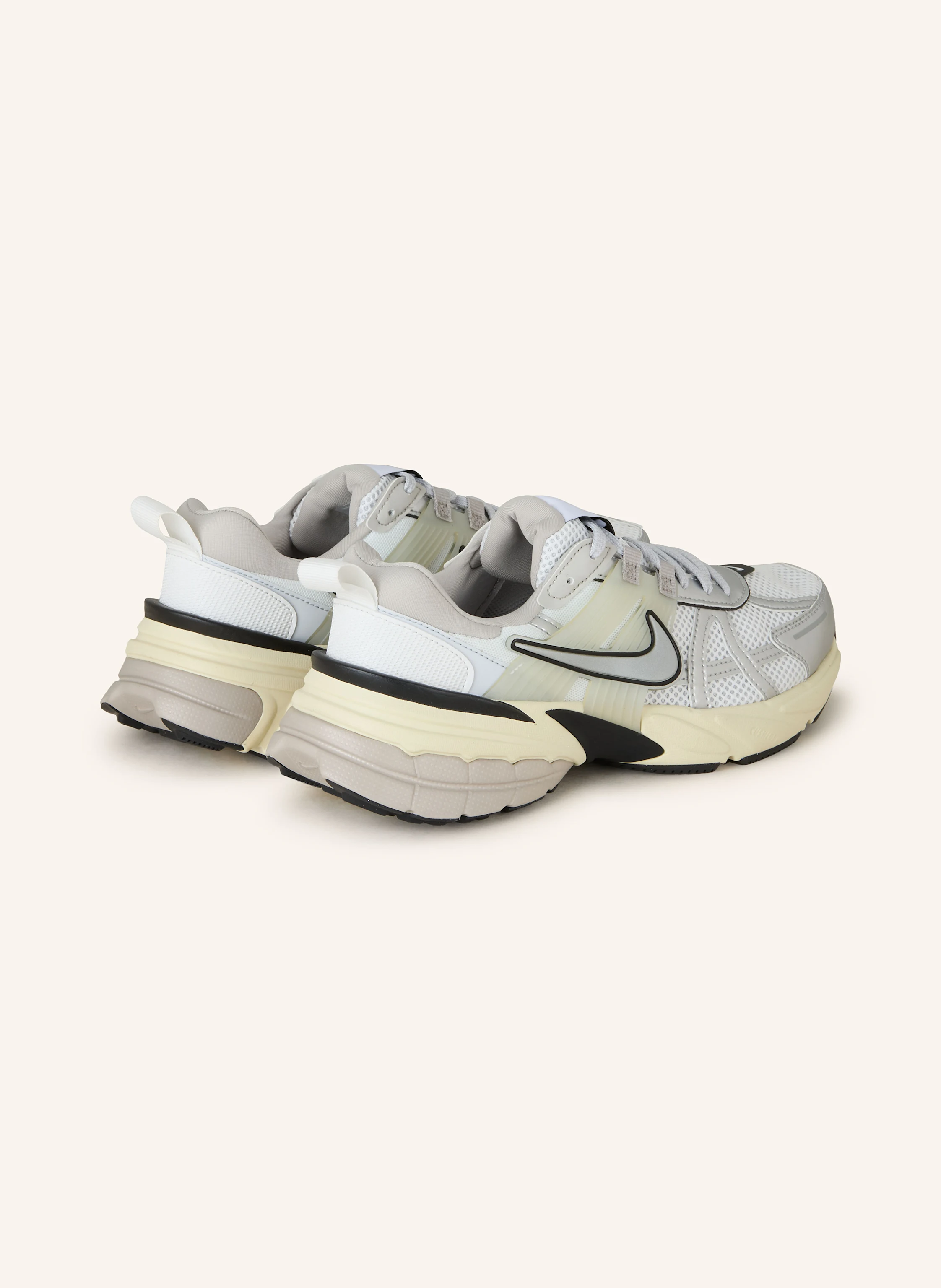 Nike Sneaker V2K RUN