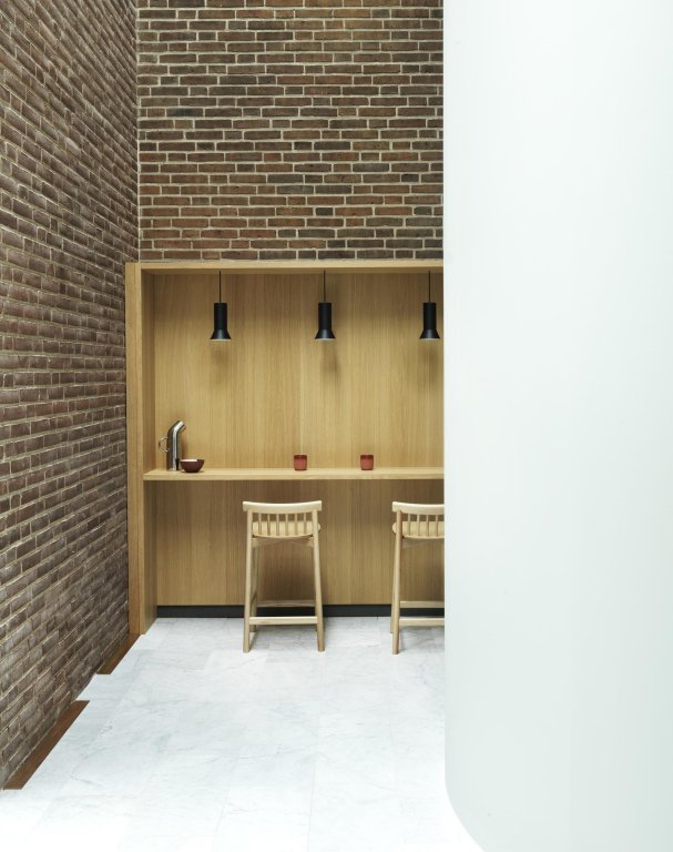 Normann Copenhagen Pind barkruk 75 naturel