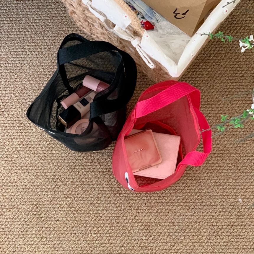 TangTangBags - Mesh Bucket Bag met oogborduursel