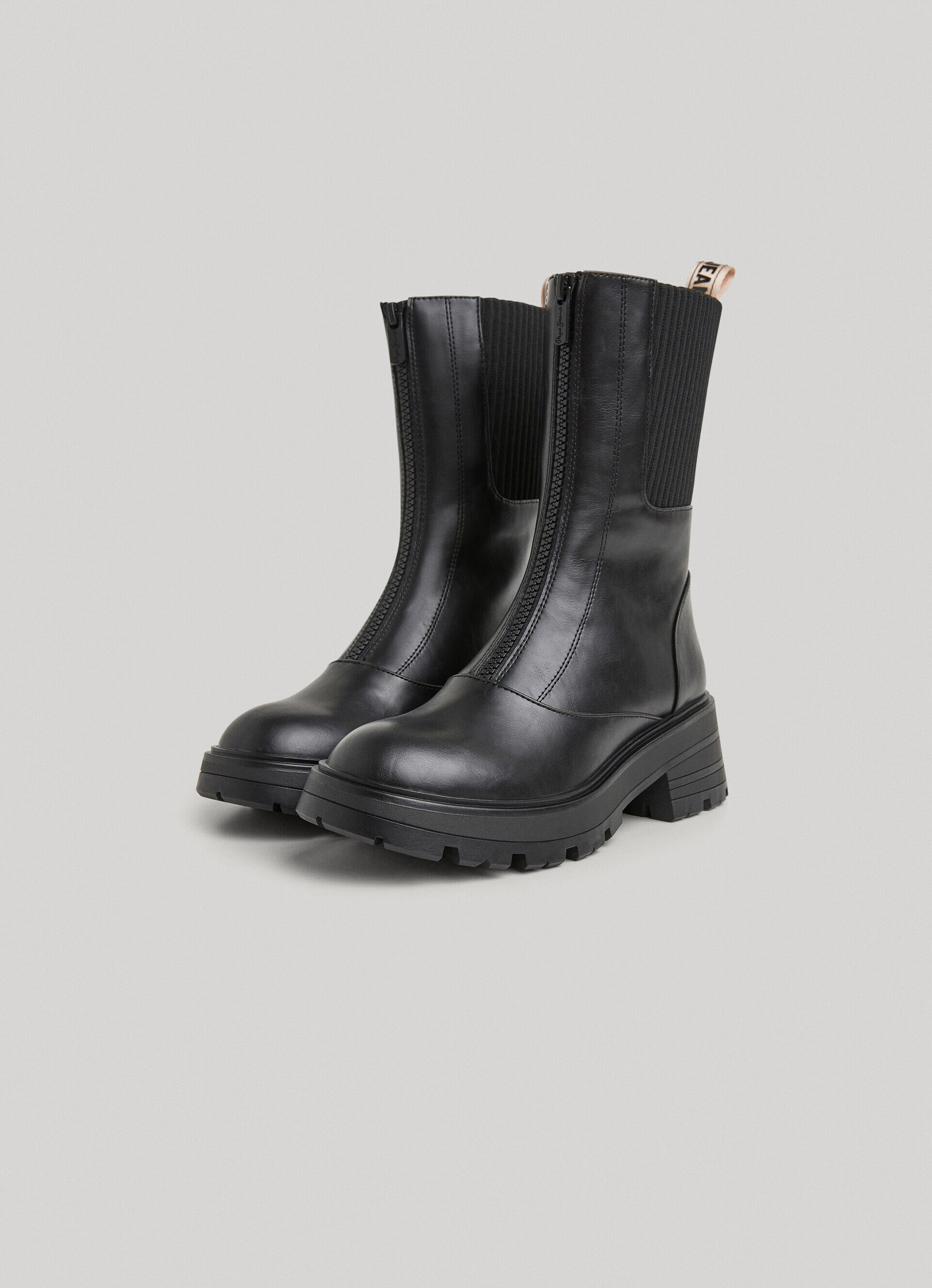 BOTAS DE CANO CURTO EM MALHA COMBINADA - pretas