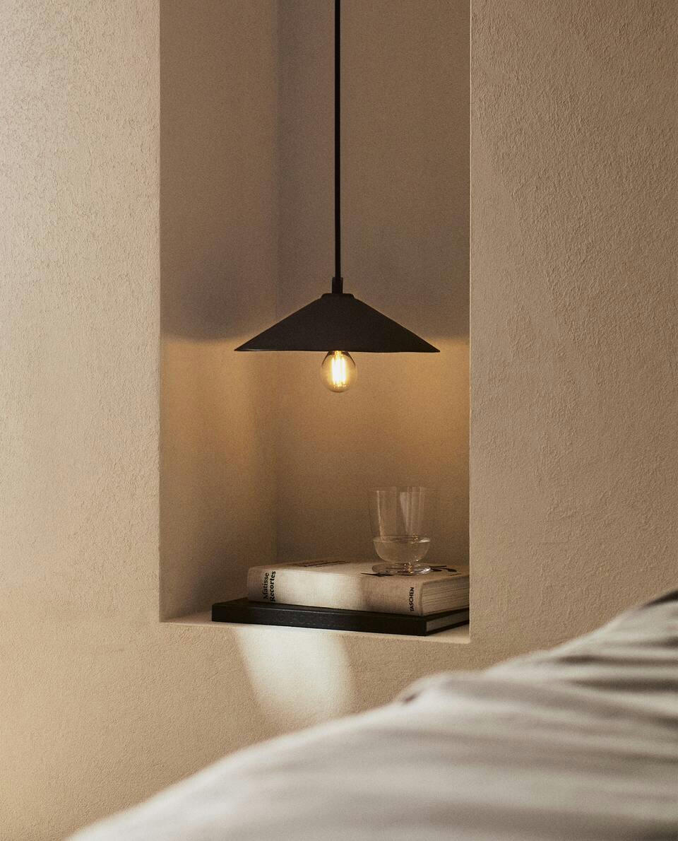 LUMINÁRIA DE TETO DE ALUMÍNIO