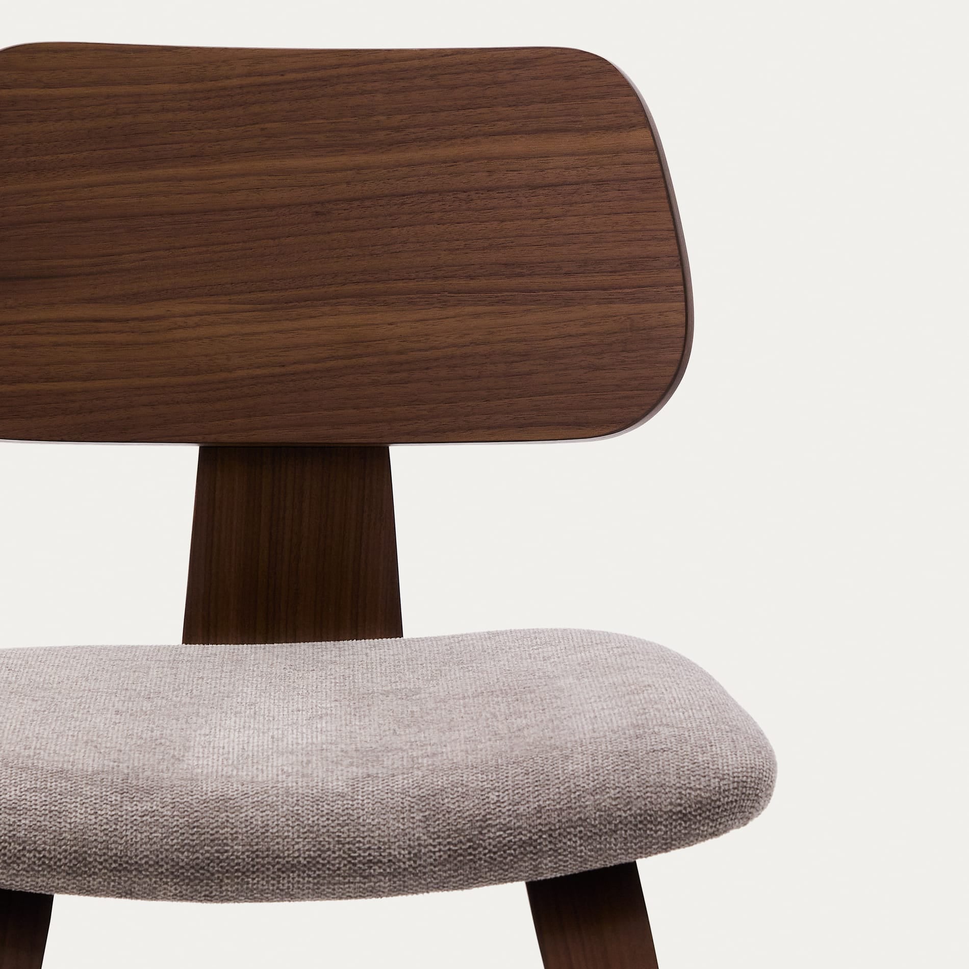Kave Home Gena Eetkamerstoel - Walnoot / Beige