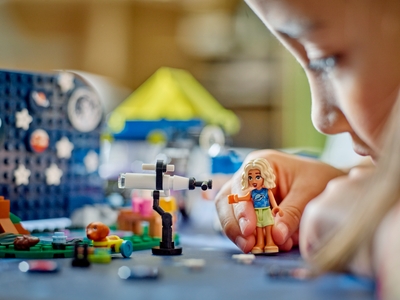 LEGO Astronomisch kampeervoertuig (42603)