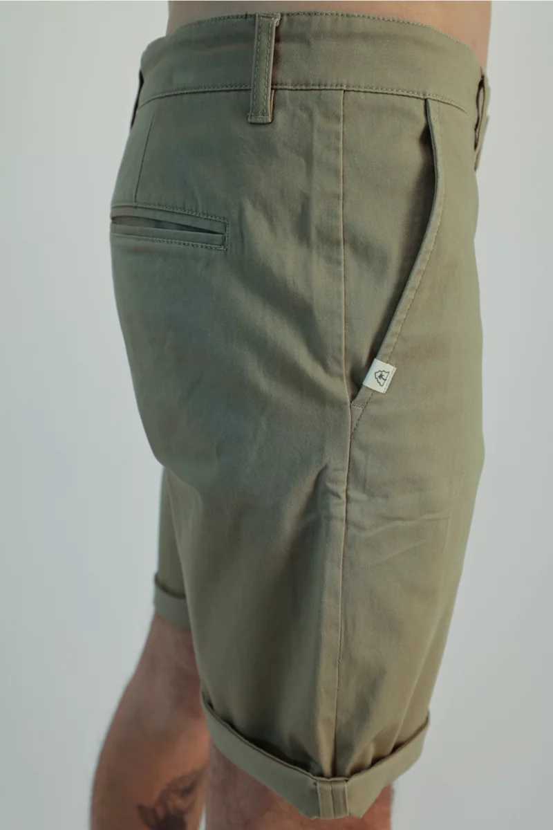 BEACH MOUNTAIN Herren Short