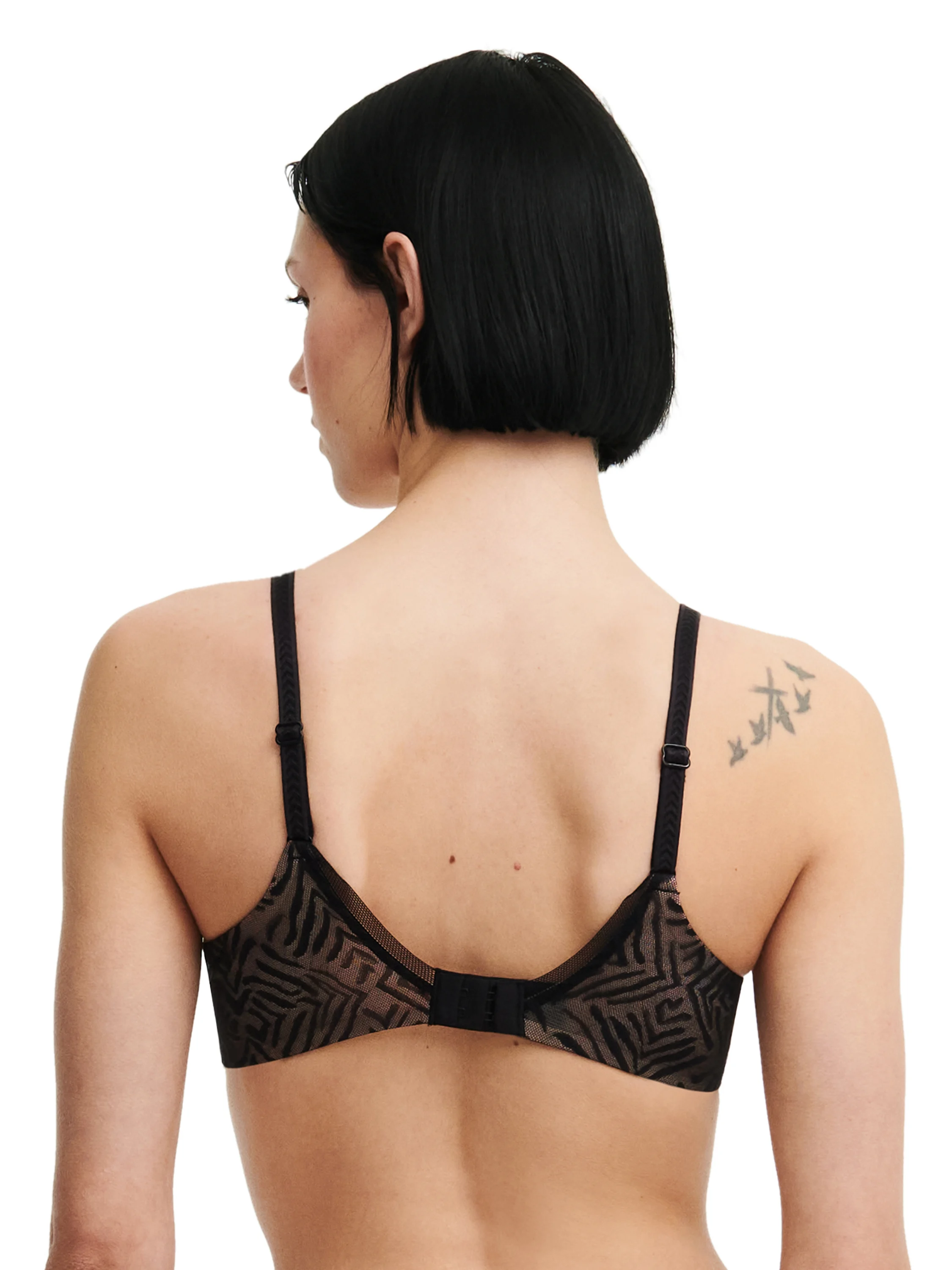 GRAPHIC ALLURE - Soutien-gorge moulé emboîtant en dentelle | Noir
