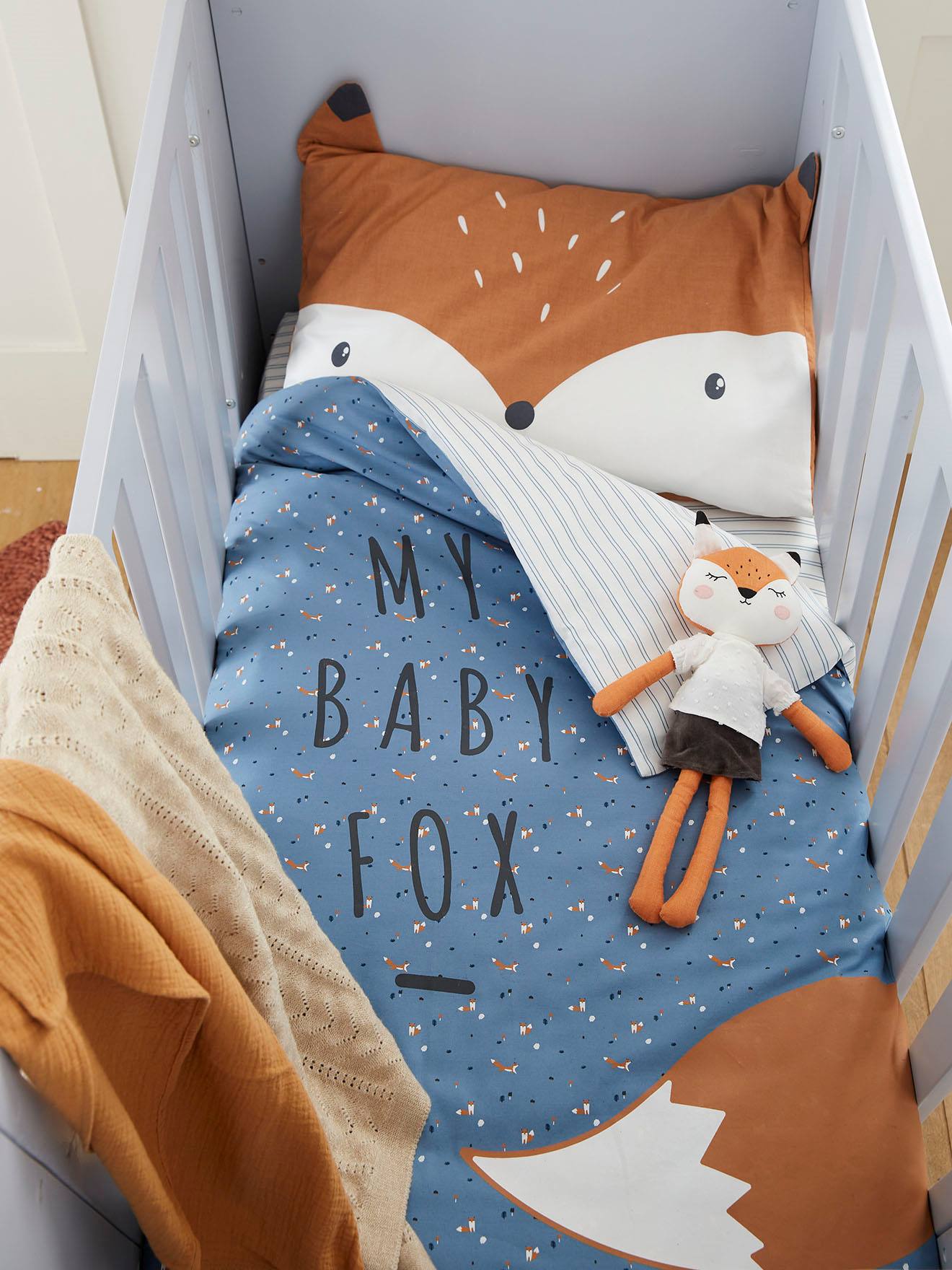Capa de edredom lisa azul média Baby Fox com estampas.