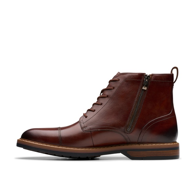 Clarks Winterstiefel »Aldwin Cap«  Festtagsschuh, Stiefelette, Anzugschuh mit Blockabsatz