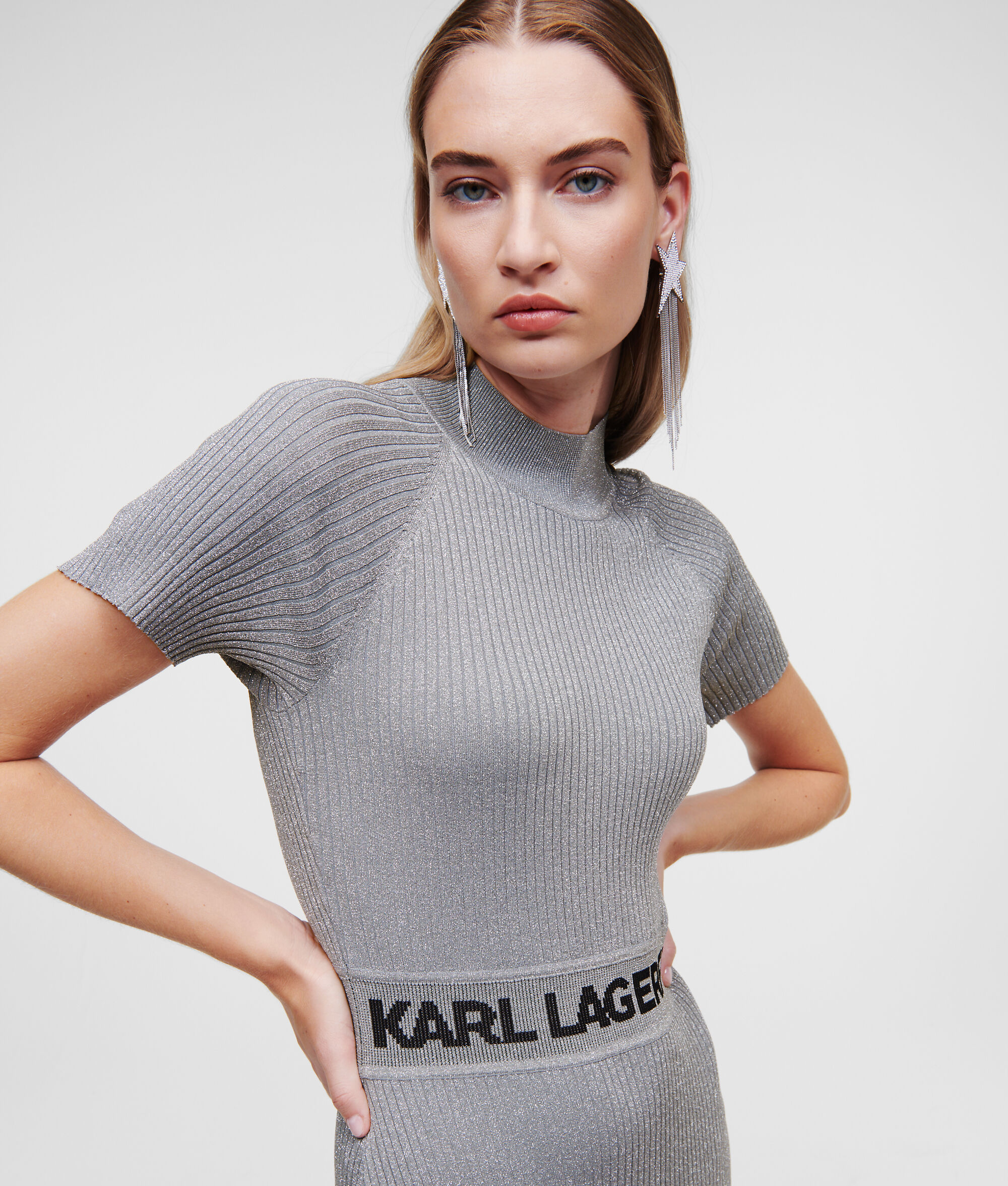 ROBE TRICOT LUREX À MANCHES COURTES AVEC LOGO KARL