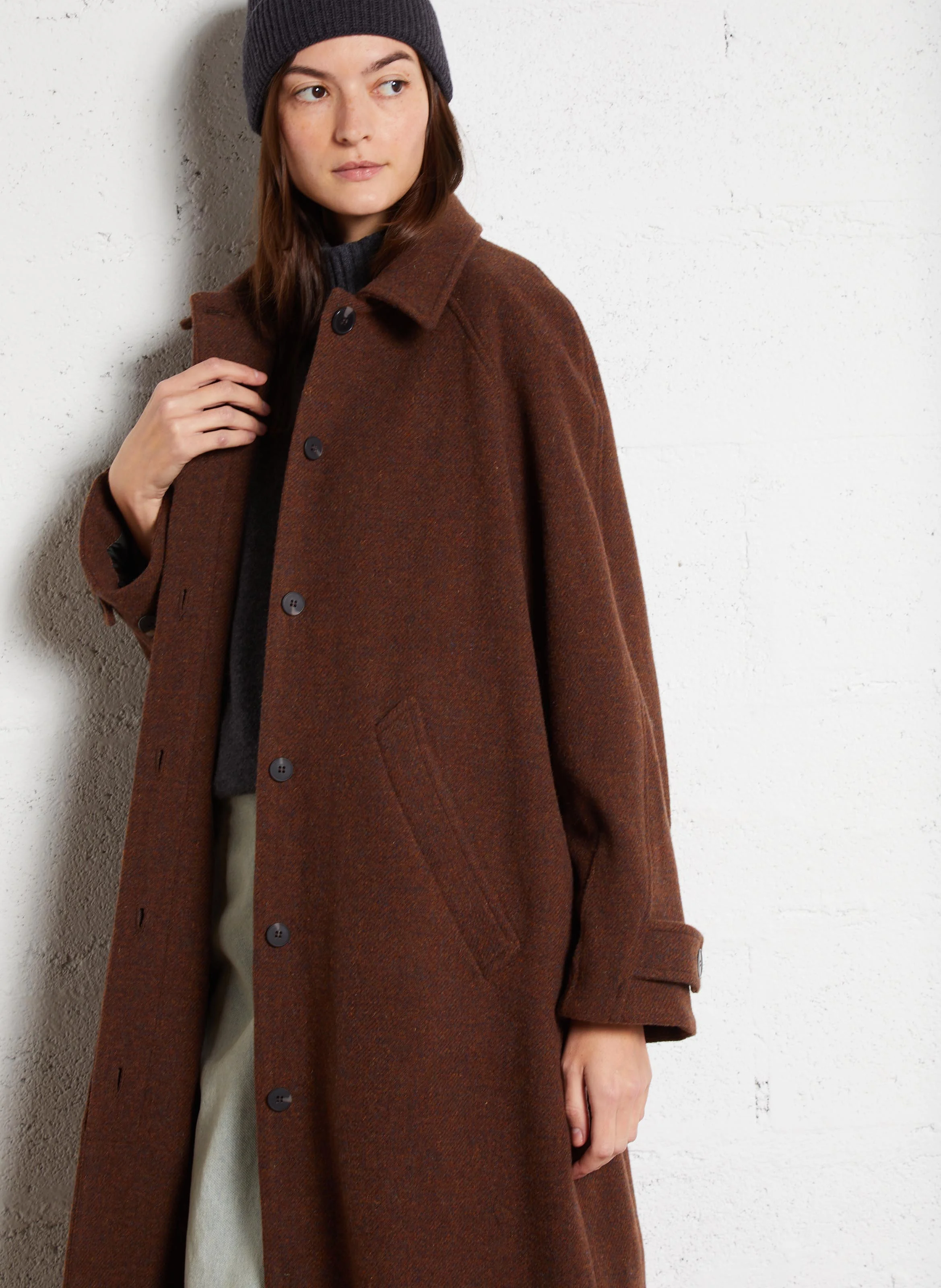AVEDON - Manteau ample col classique en laine | Marron