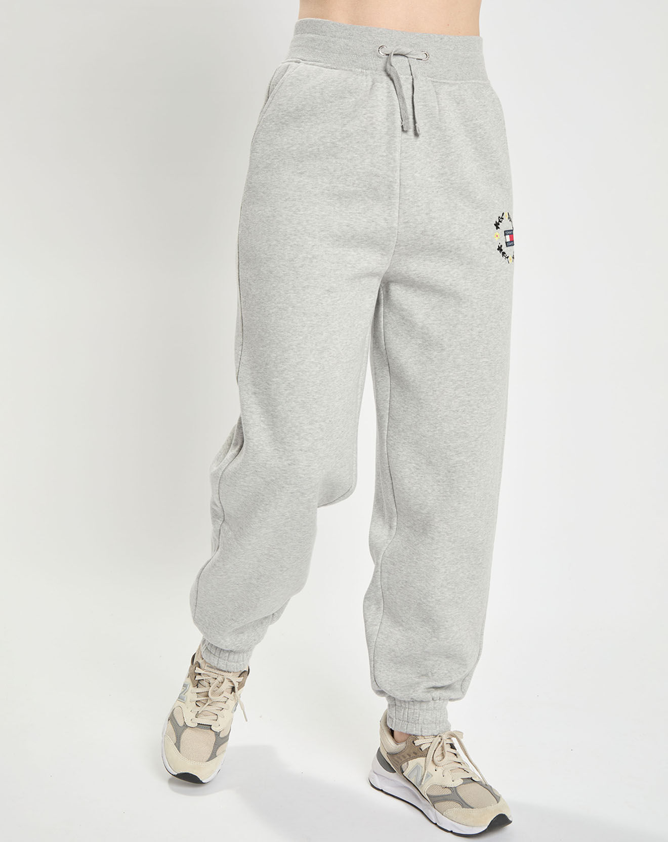 Tommy Jeans Jogging Regular Floral Badge gris chiné