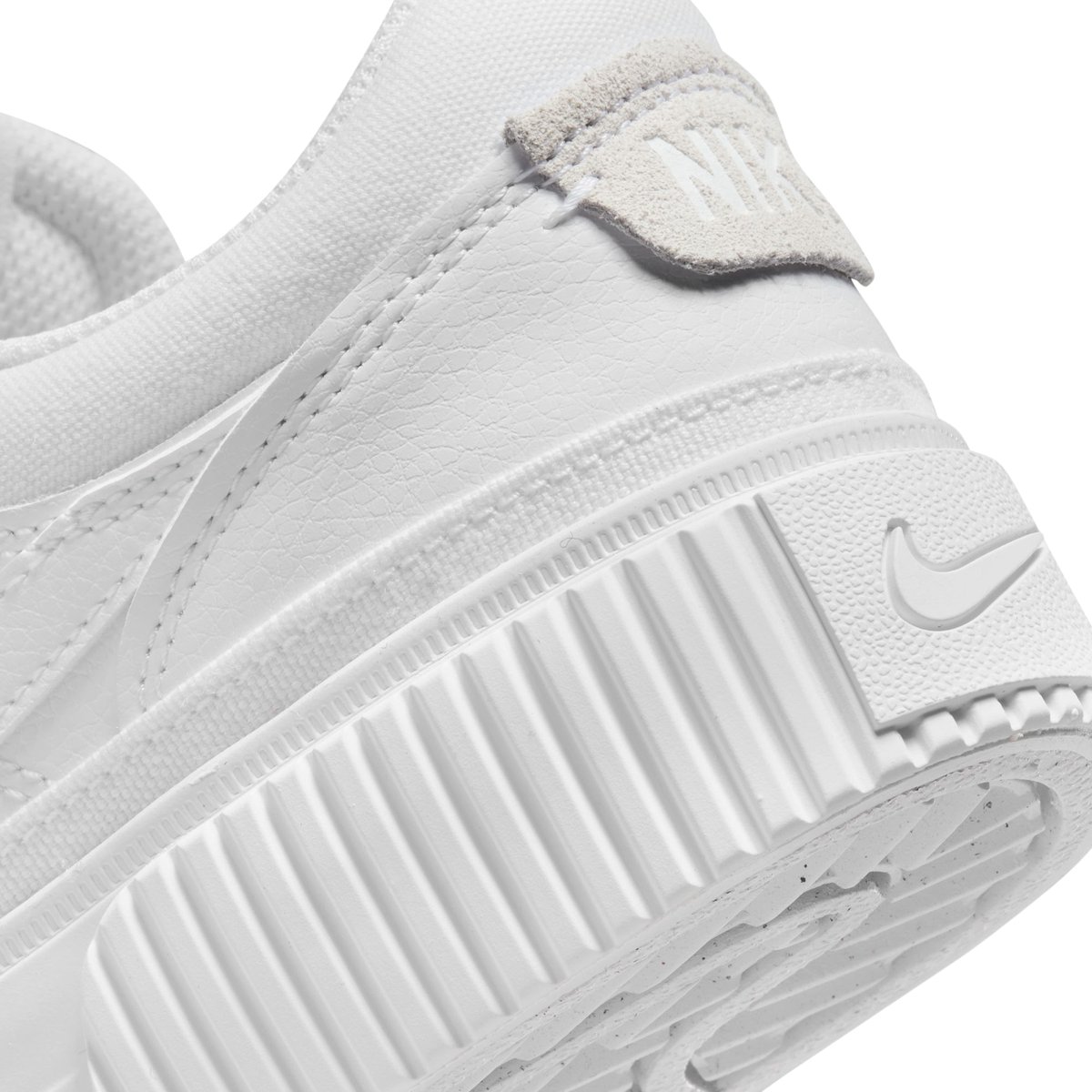 NIKE-Crtleg_lift - Blanc