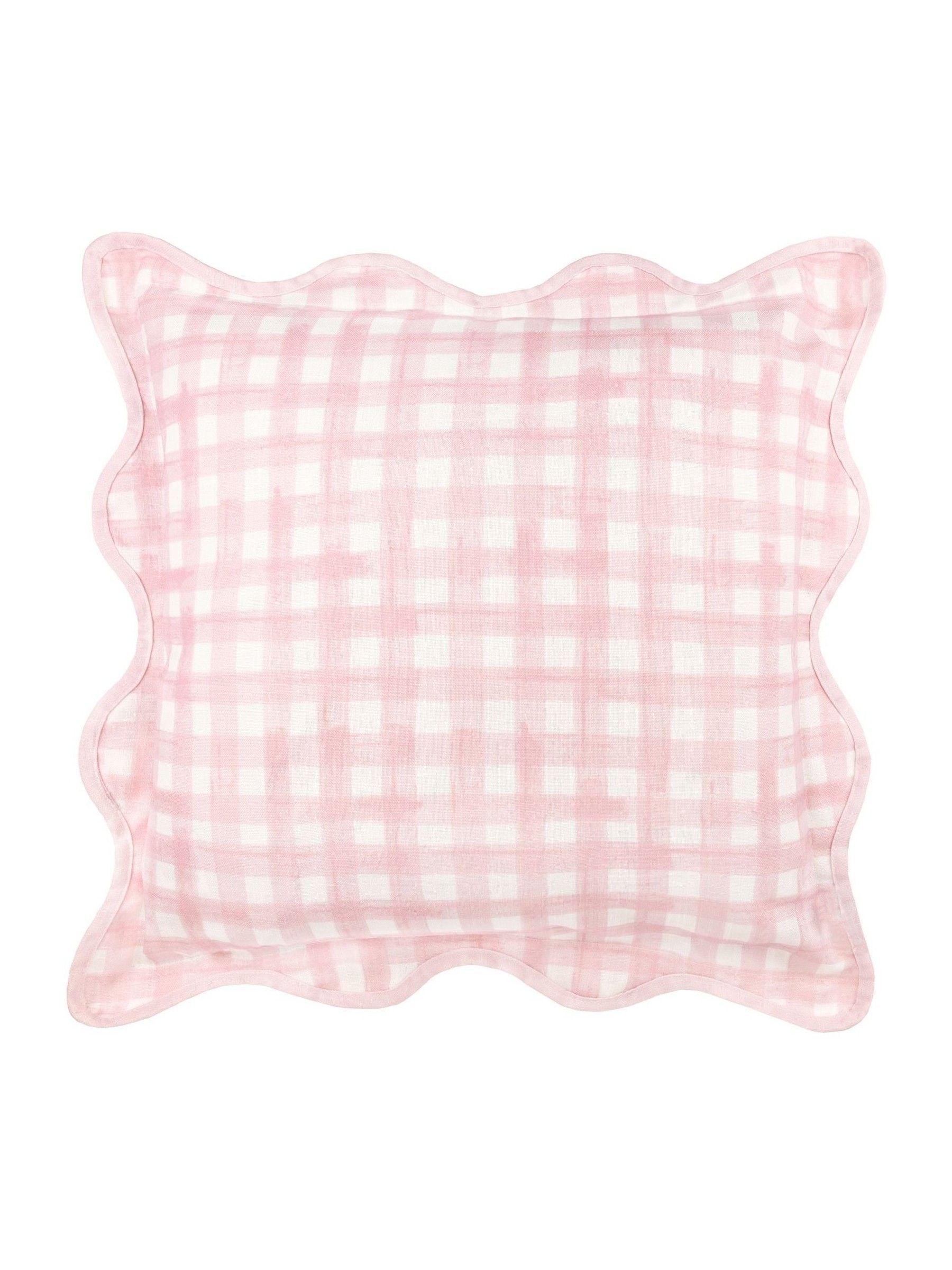 furn. Scallop Edge Gingham Cushion