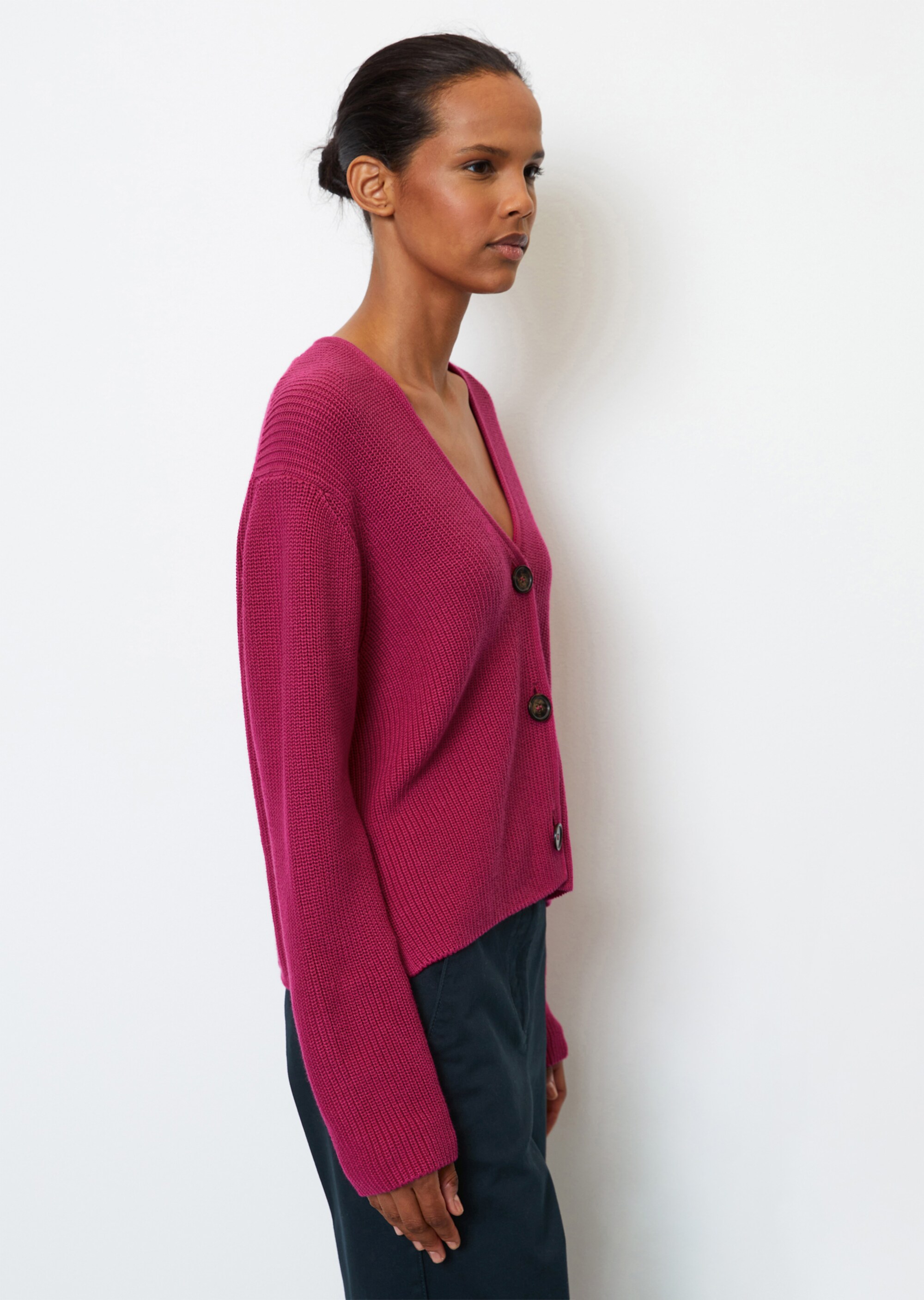 V-Neck-Cardigan relaxed cropped aus Heavy-Weight-Organic-Cotton