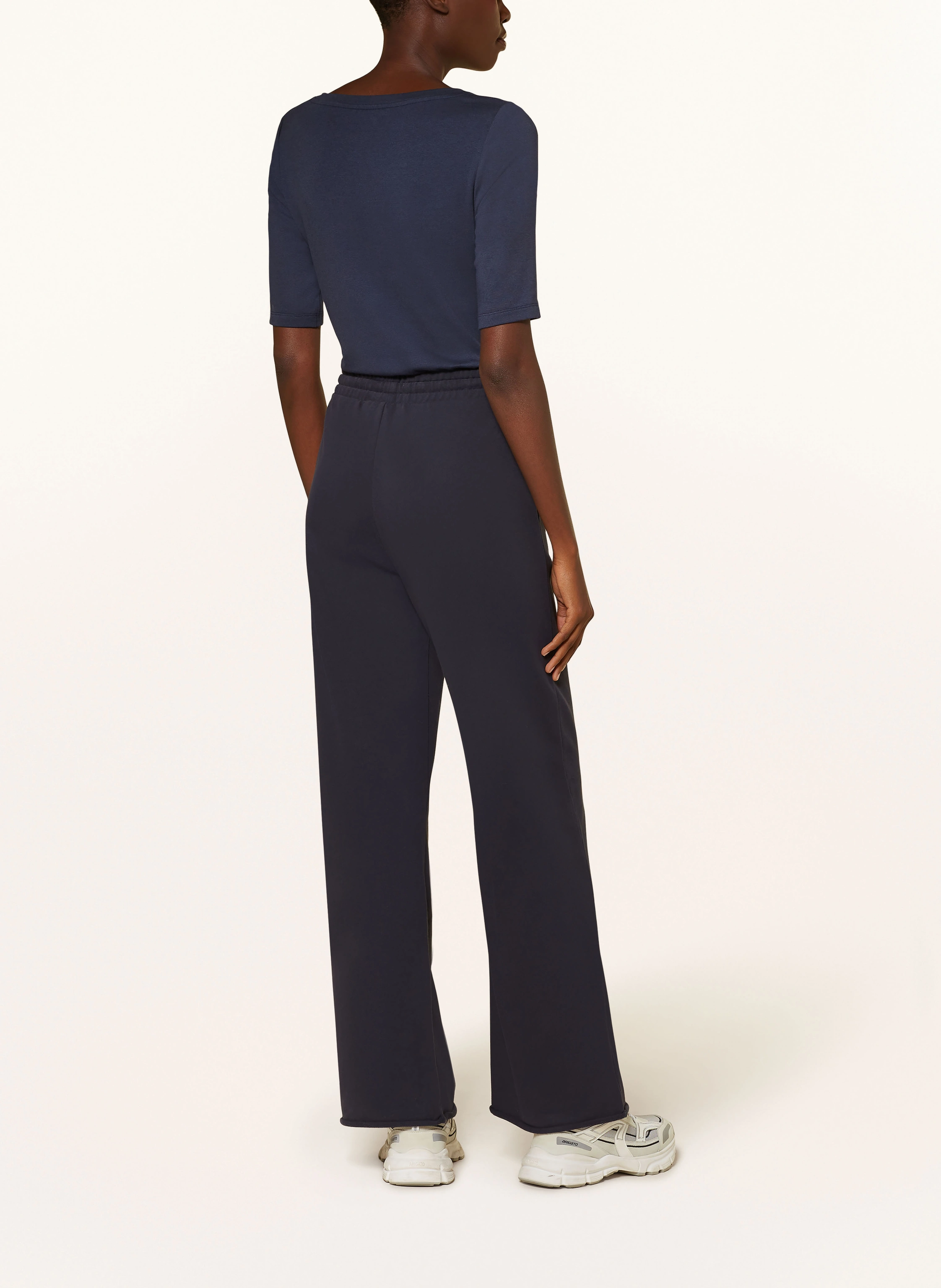 Juvia T-Shirt JETTE