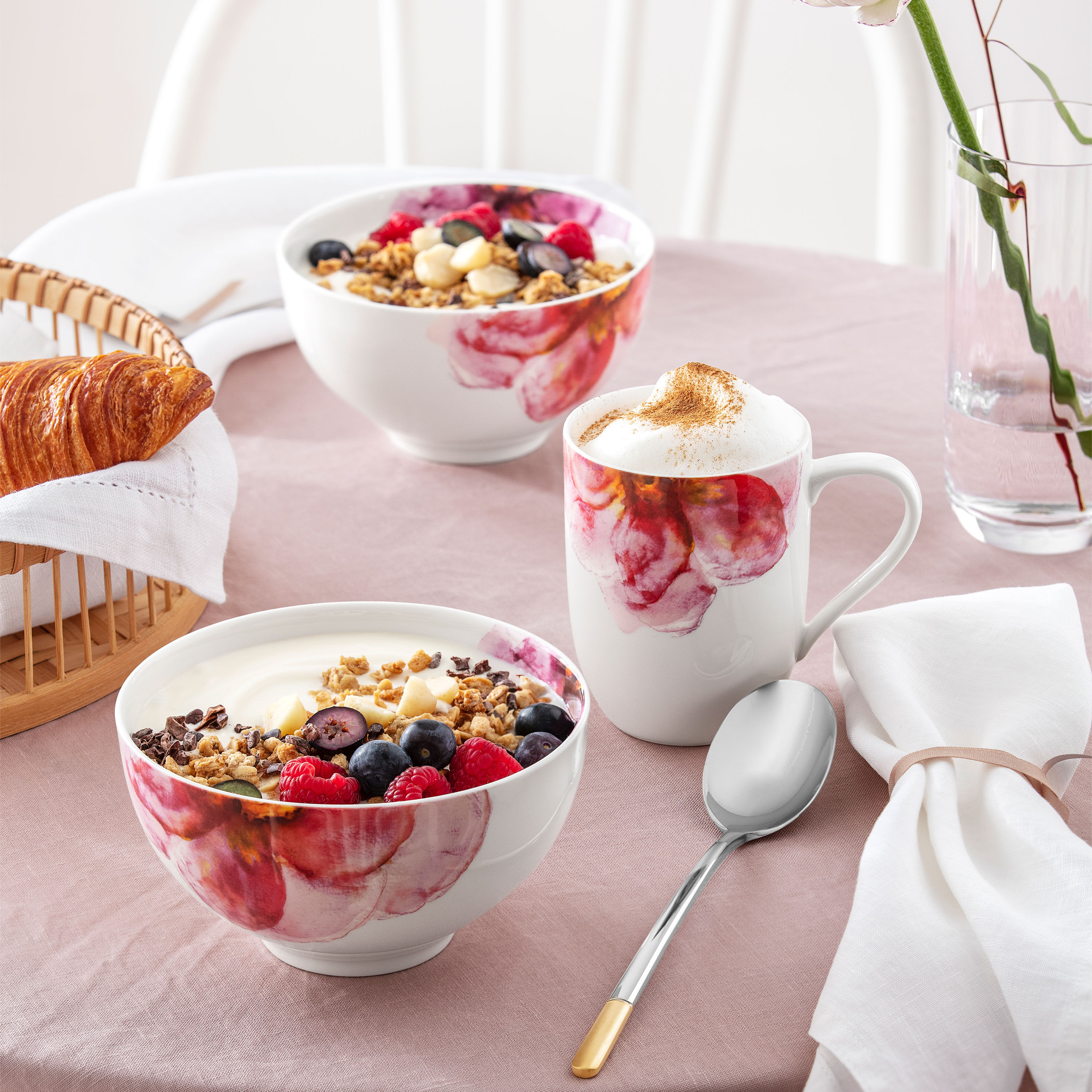 Rose Garden Cereal bowl Pink, 15.9 oz, Premium Porcelain