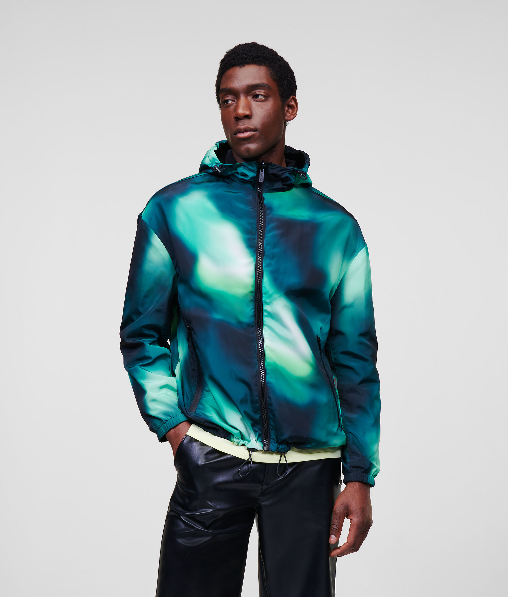 Veste à capuche réversible