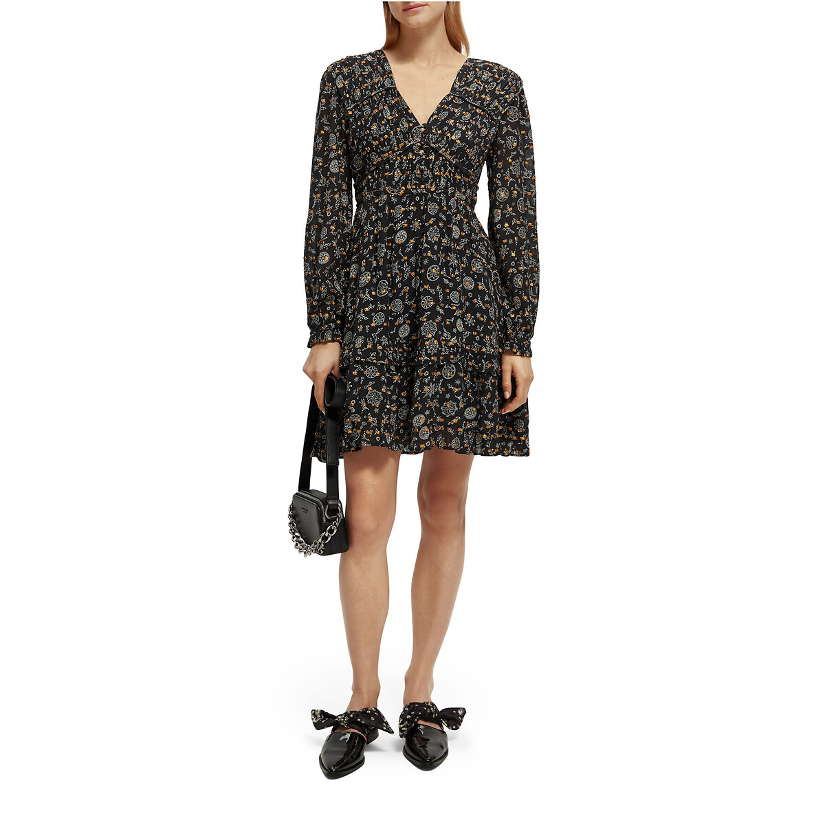 SCOTCH AND SODA<br>Vestido curto e evasê com mangas compridas