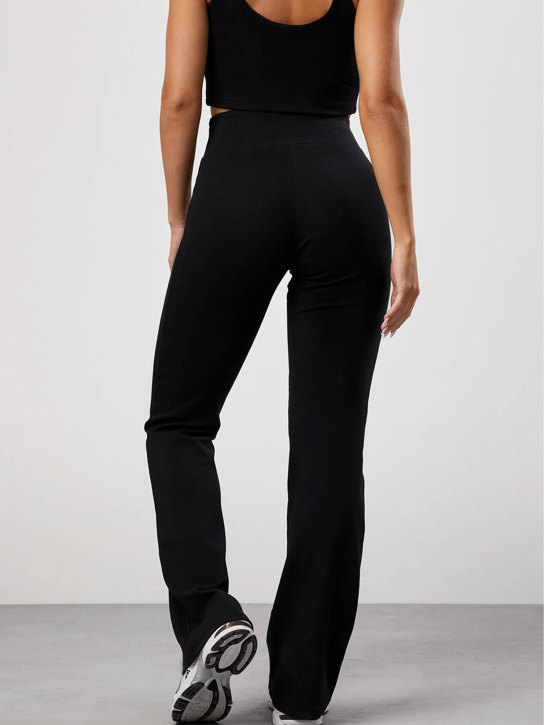 Zwart - Gym King 365 Rib Flared Leggings