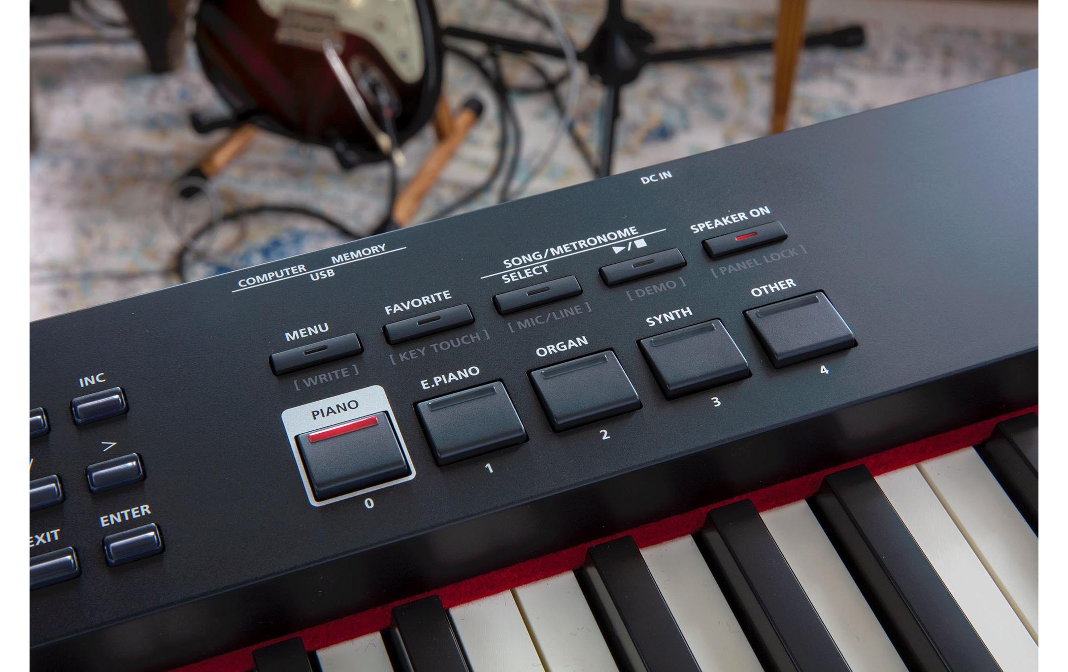 E-Piano RD-08<br>Stage Piano mit 88 gewichteten Tasten