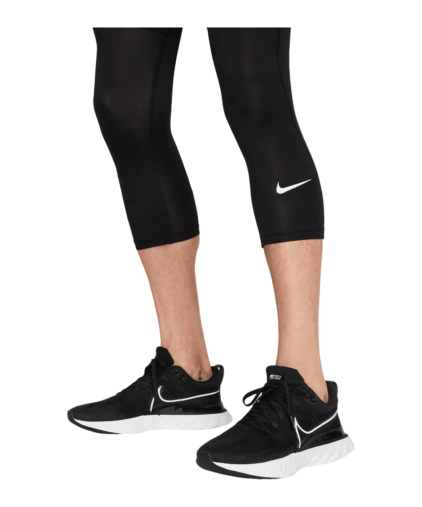Nike Pro 3/4 Training Tight Schwarz Weiss F010