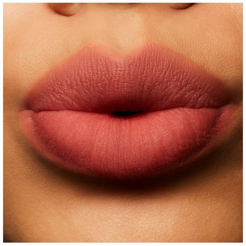 MAC Powder Kiss Liquid Lipcolour 3 gr. - Over The Taupe