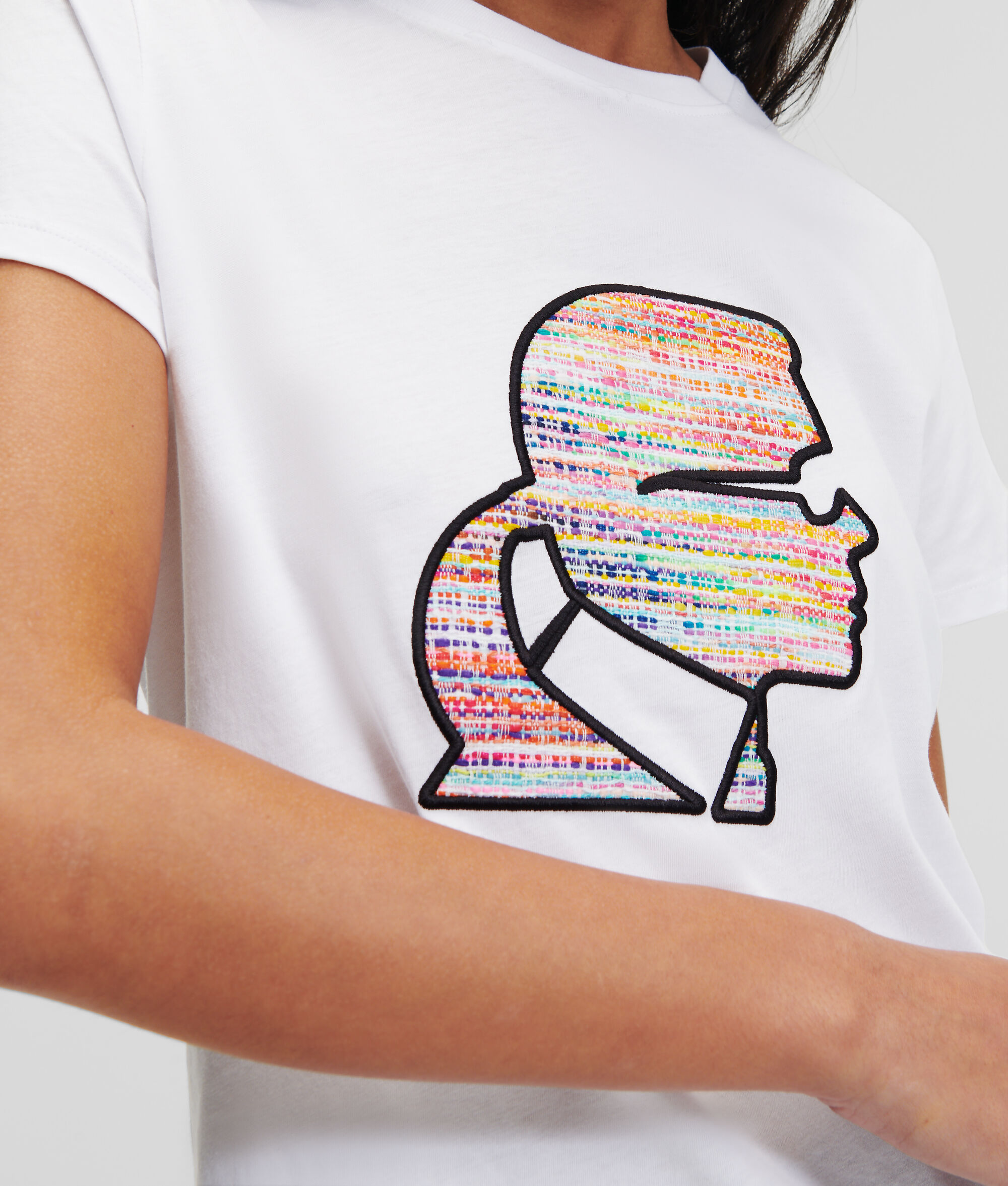 T-SHIRT MOTIF PROFIL KARL EN BOUCLÉ