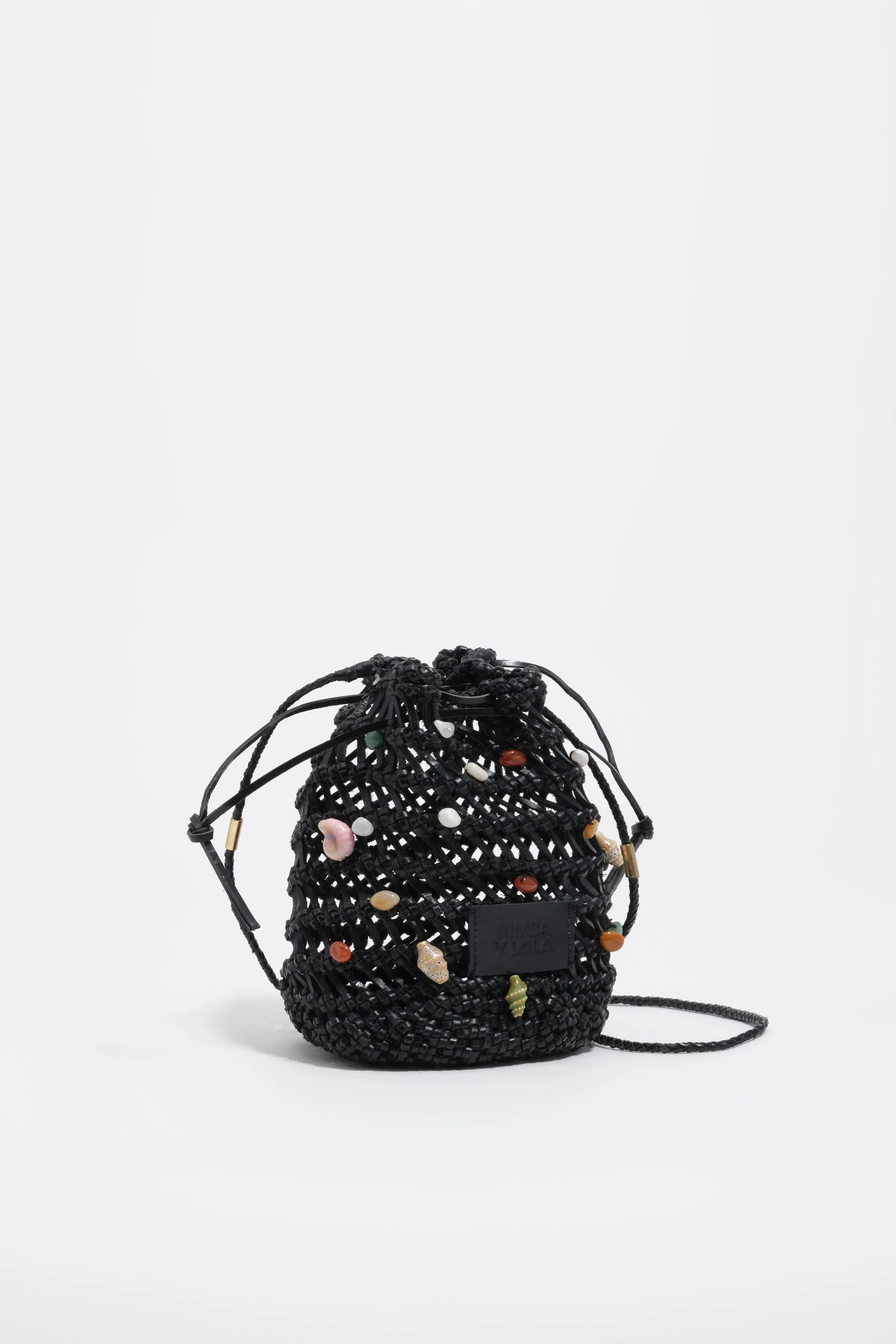 Bolsa tipo saco pequena em couro trançado preto