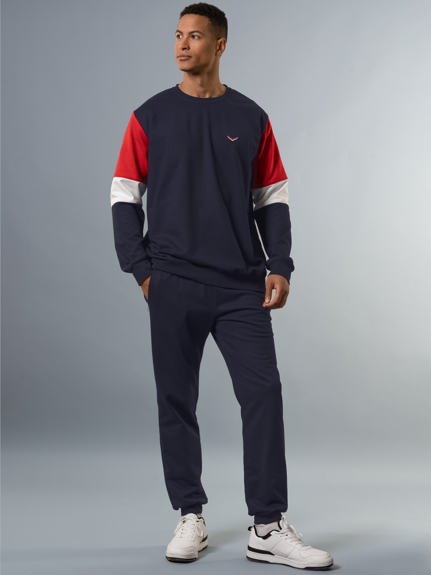 Klassischer Jogginganzug Navy