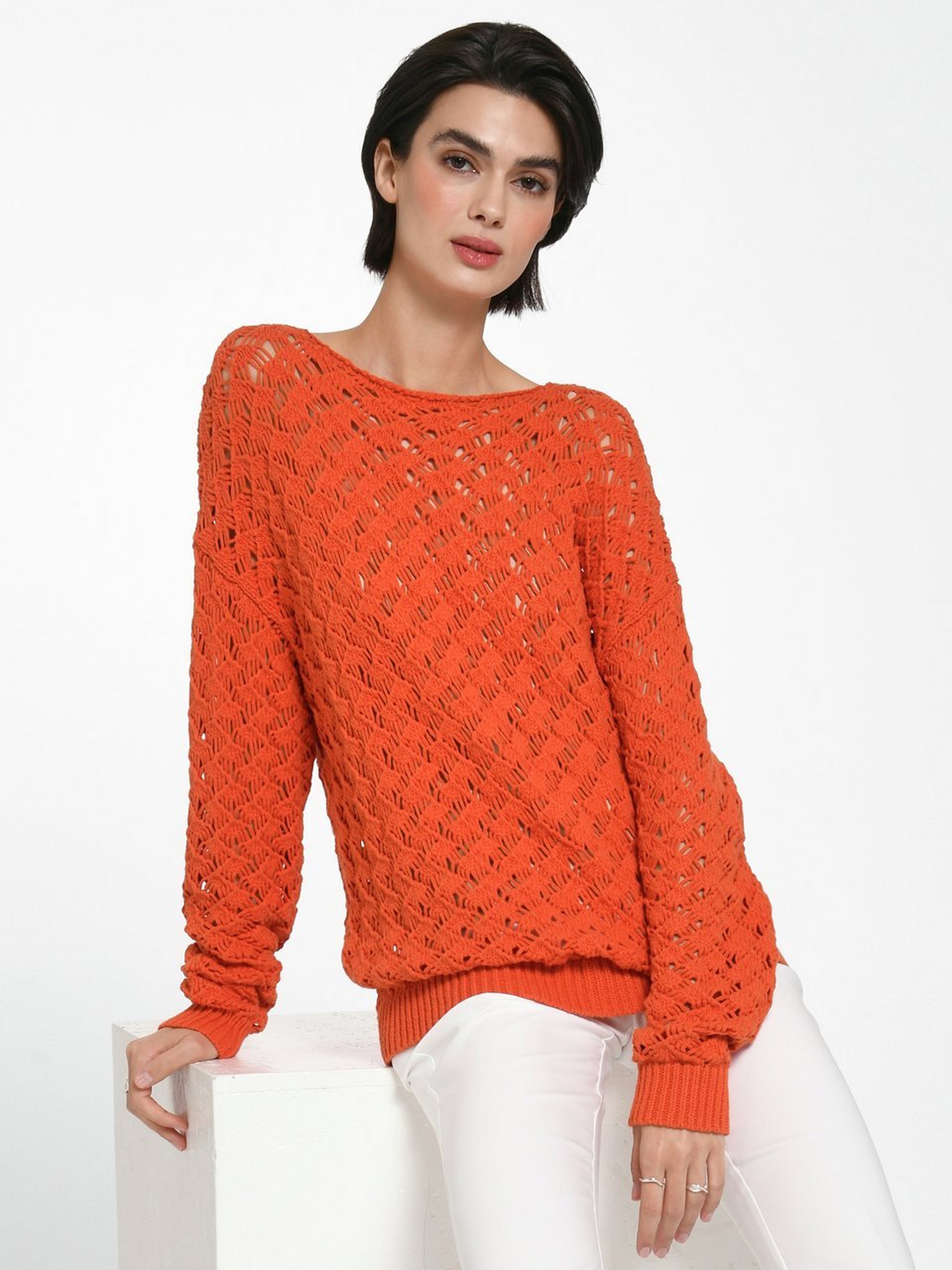 Pullover mit U-Boot-Ausschnitt