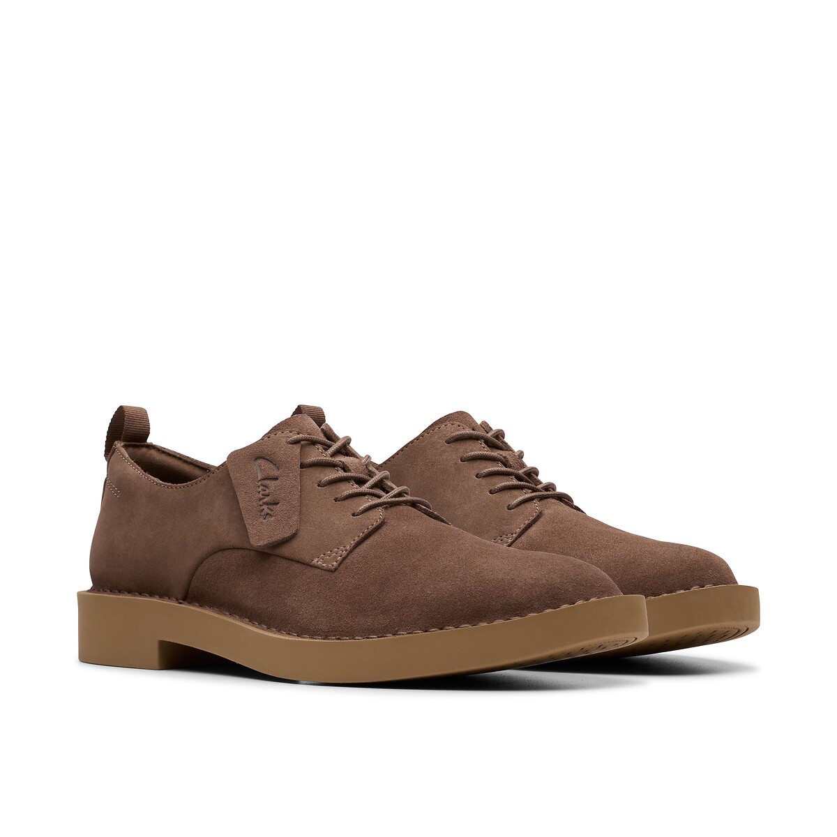 CLARKS<br>Martock Lace camurça derby