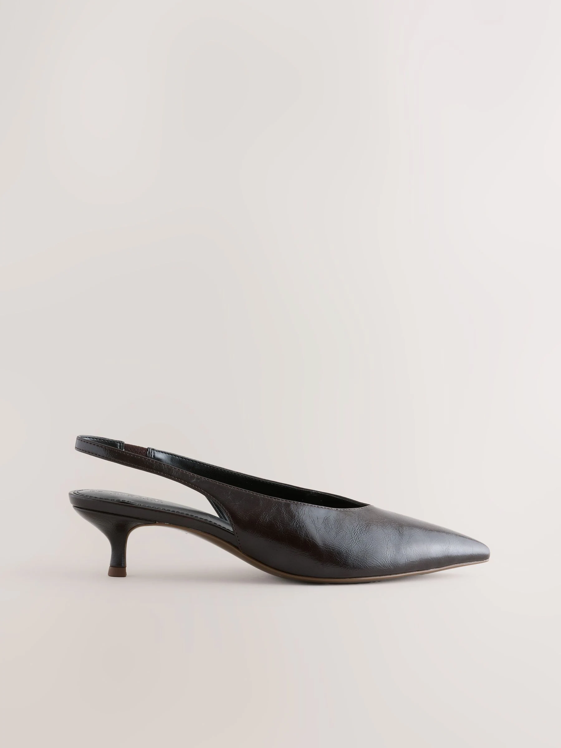 Chocoladebruin - Punt Toe Lage Slingback Naaldhak Schoenen
