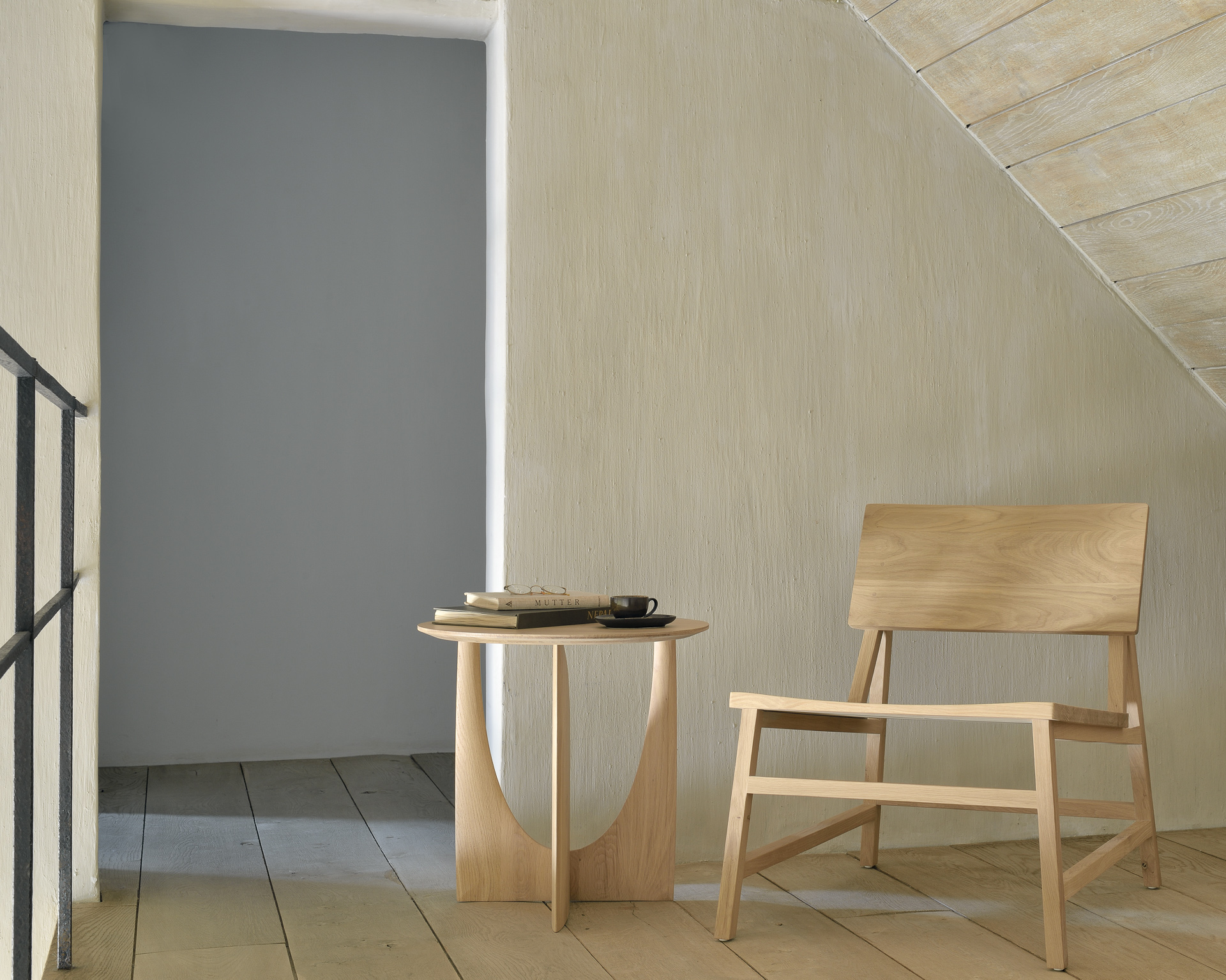 Geometric bijzettafel - teak