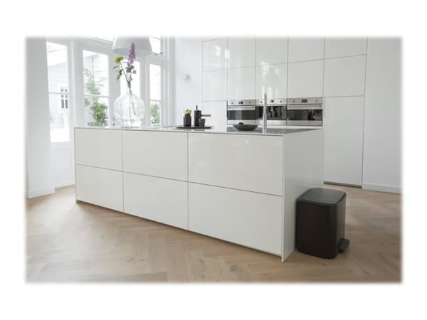 Brabantia Bo Pedal Bin - Søppelbøtte - flipp-lokk - 36 L - fotpedal - matt svart
