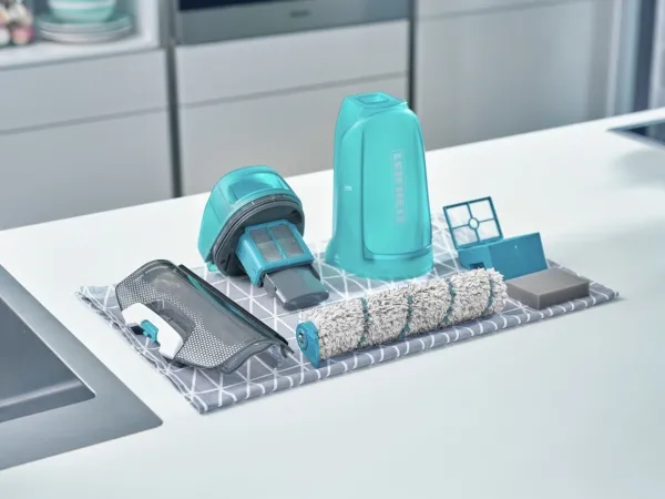 LEIFHEIT Regulus Aqua PowerVac, wet and dry vacuum cleaner (white / turquoise)