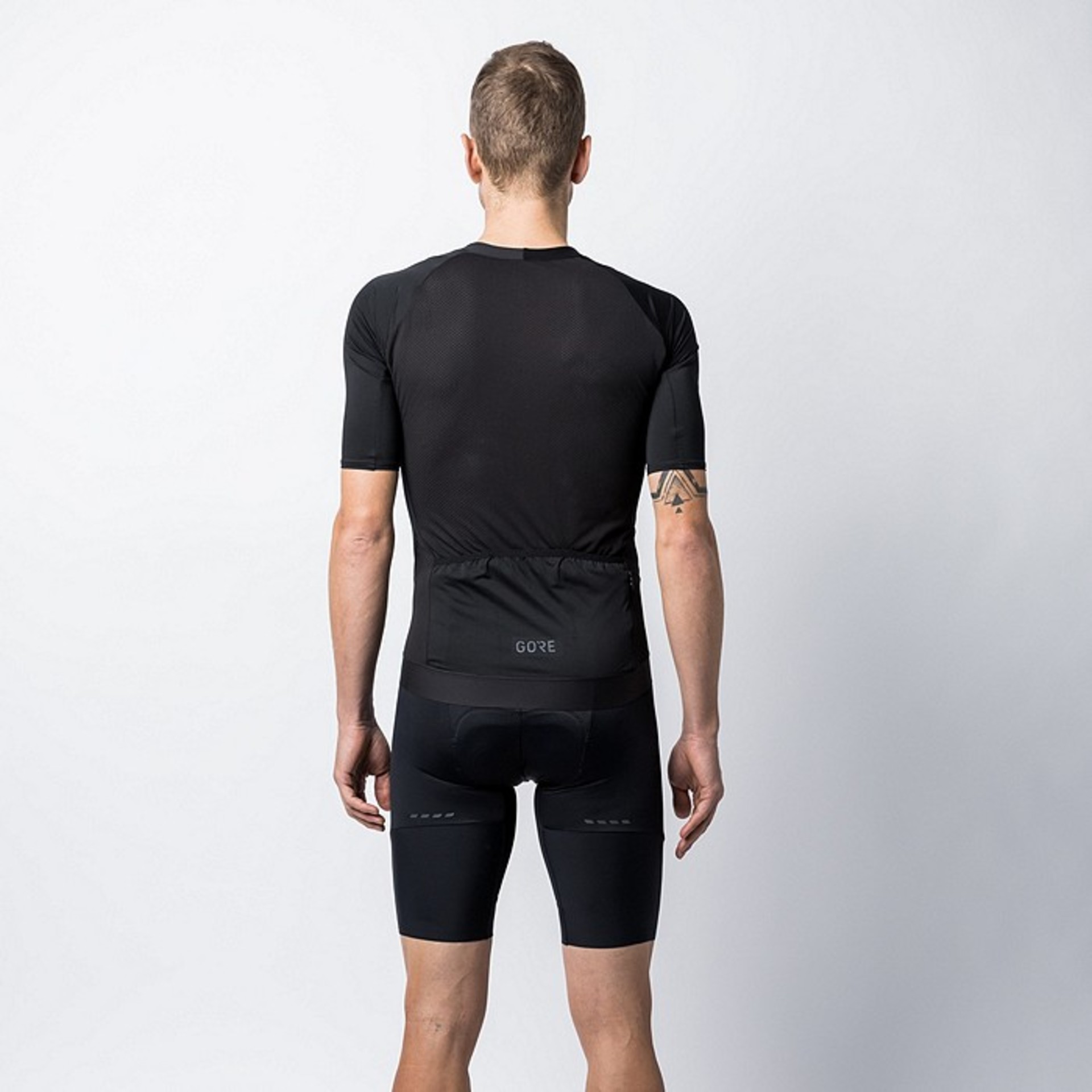 GORE Wear Chase Fietsshirt Korte Mouwen Zwart Heren