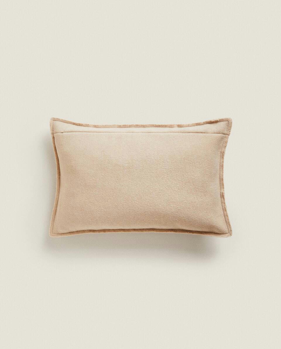 CAPA DE ALMOFADA EM LÃ E SEDA X STUDIO NICHOLSON