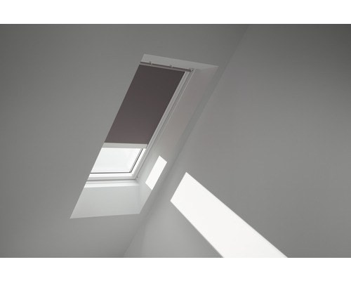 VELUX verduisterend rolgordijn, taupe, op zonne-energie, wit frame, DSL C02 4577SWL