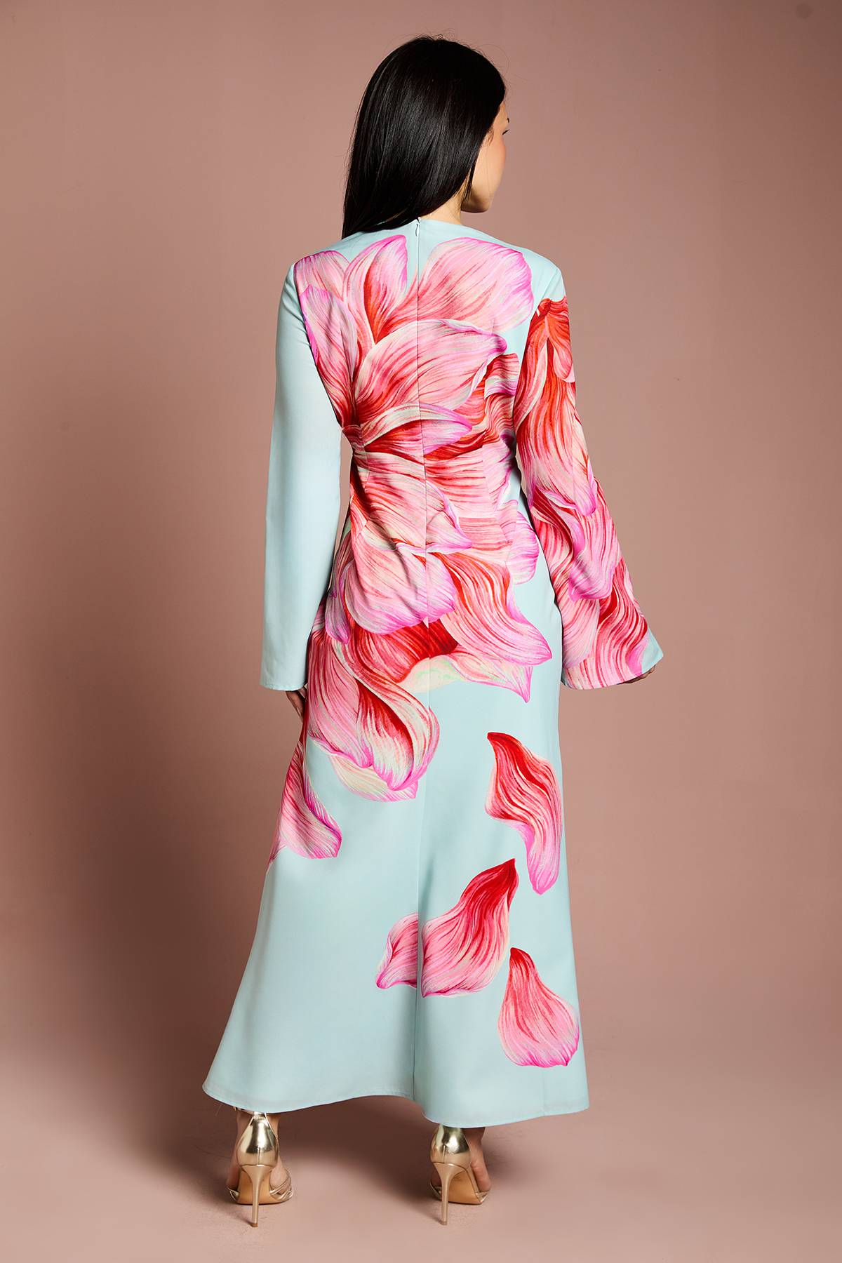 Coast Robe Longue Satinée Col Montant à Manches Évasées Petite Taille