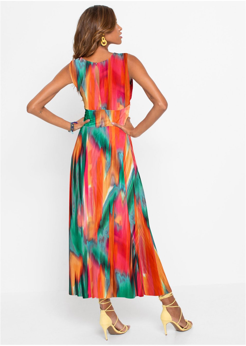 Robe avec dos ouvert