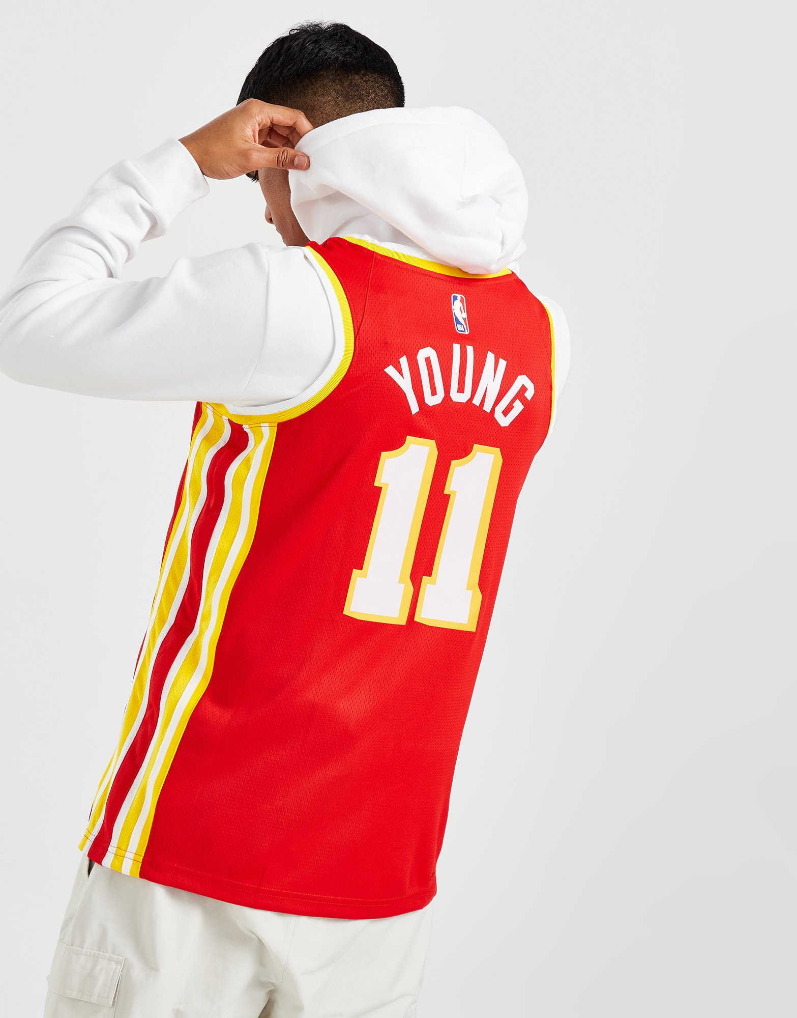 Nike NBA Atlanta Hawks Young #11 Swingman Jersey
