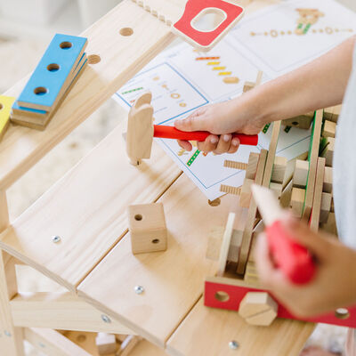 Melissa & Doug Arbeidsbenk Tre
