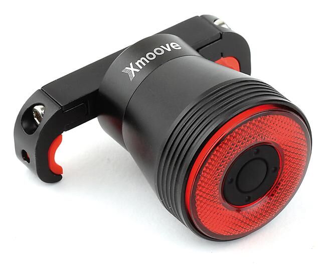 XMOOVE - ECLAIRAGE ARRIERE INTELLIGENT RECHARGEABLE