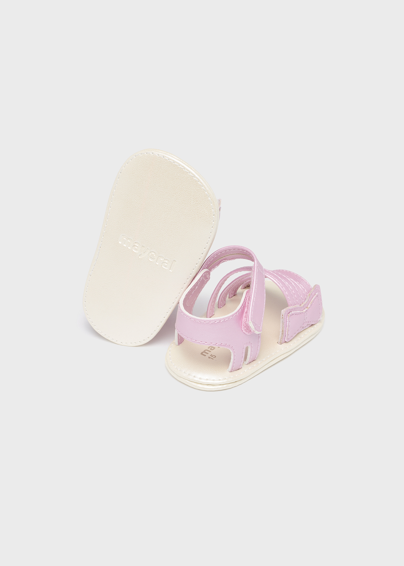 Sandália com fecho de velcro para recém-nascido